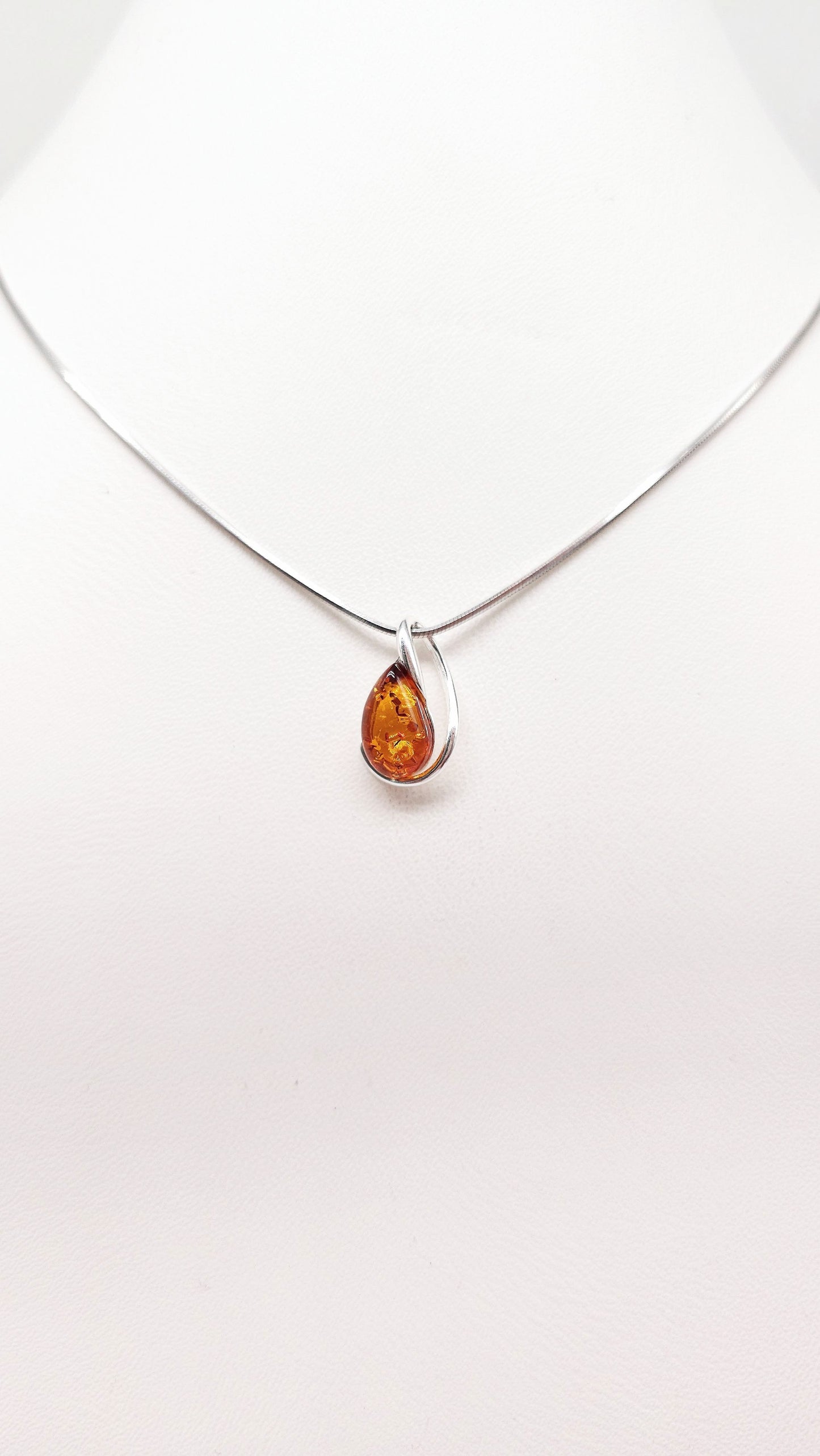 Naturbernstein Anhänger – Geschenkidee