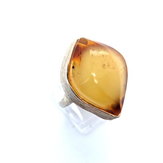 Designer Bernsteinring aus Sterlingsilber