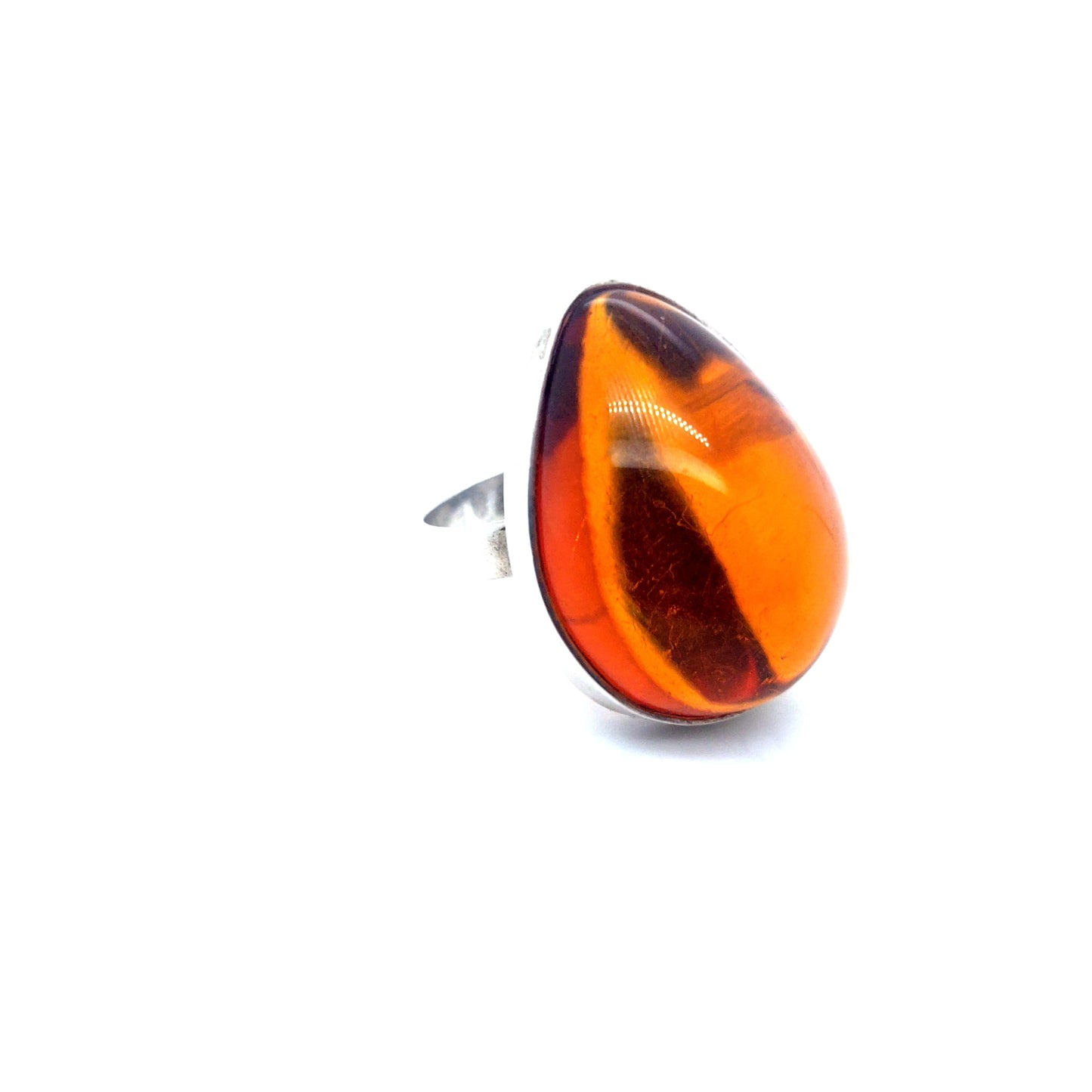 Auffälliger Damenring mit Bernstein