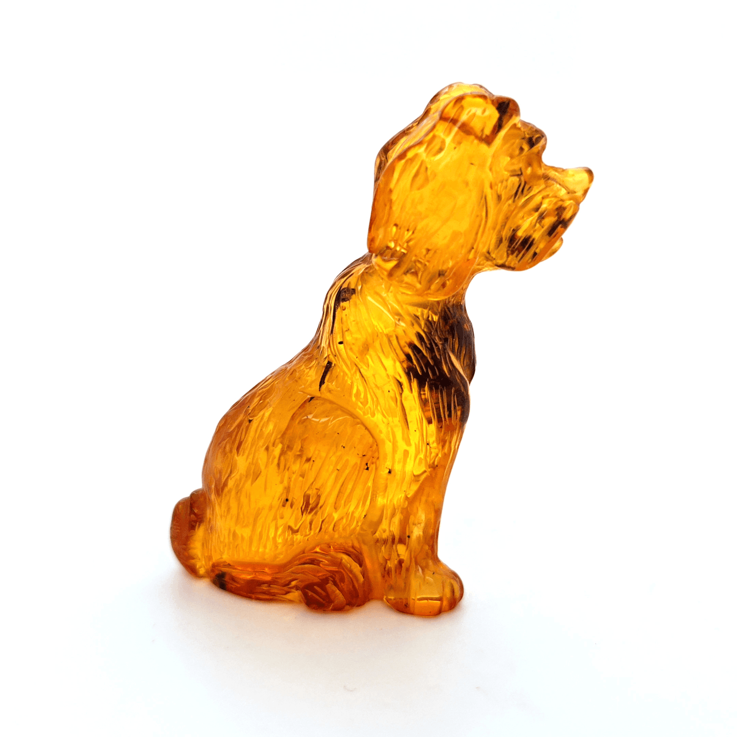 Handgefertigte Hundefigur aus echtem Bernstein