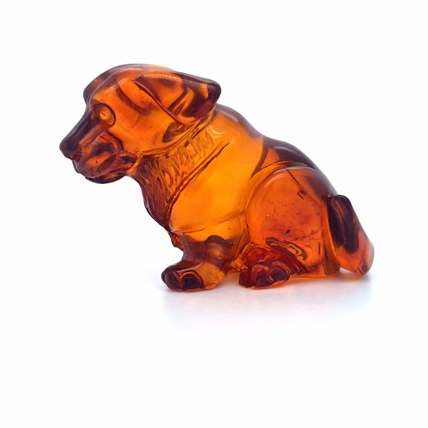 Hunde-Figur aus Naturbernstein – Sammlerstück
