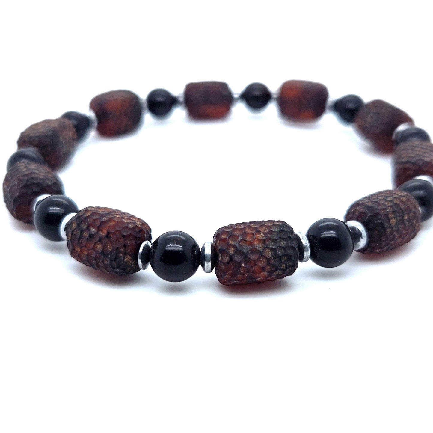 Moderne kralenarmband van natuurlijke barnsteen en 925 sterling zilver