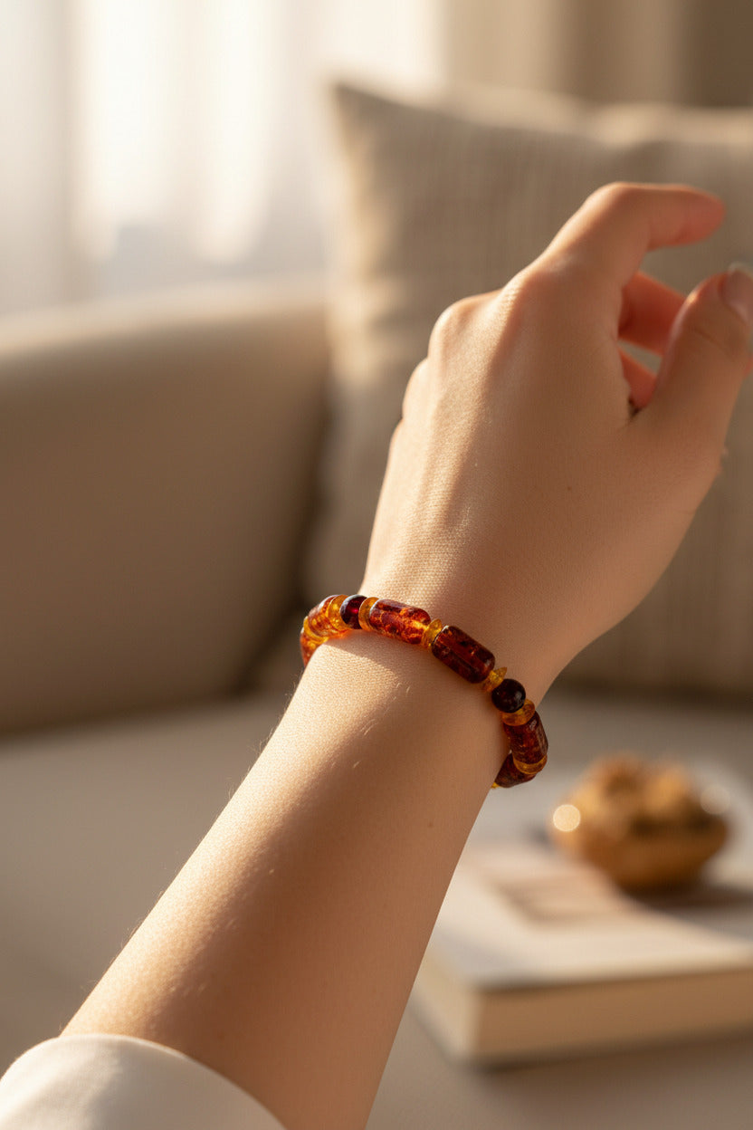Natur-Schmuck: Bernstein-Armband auf elastischem Band