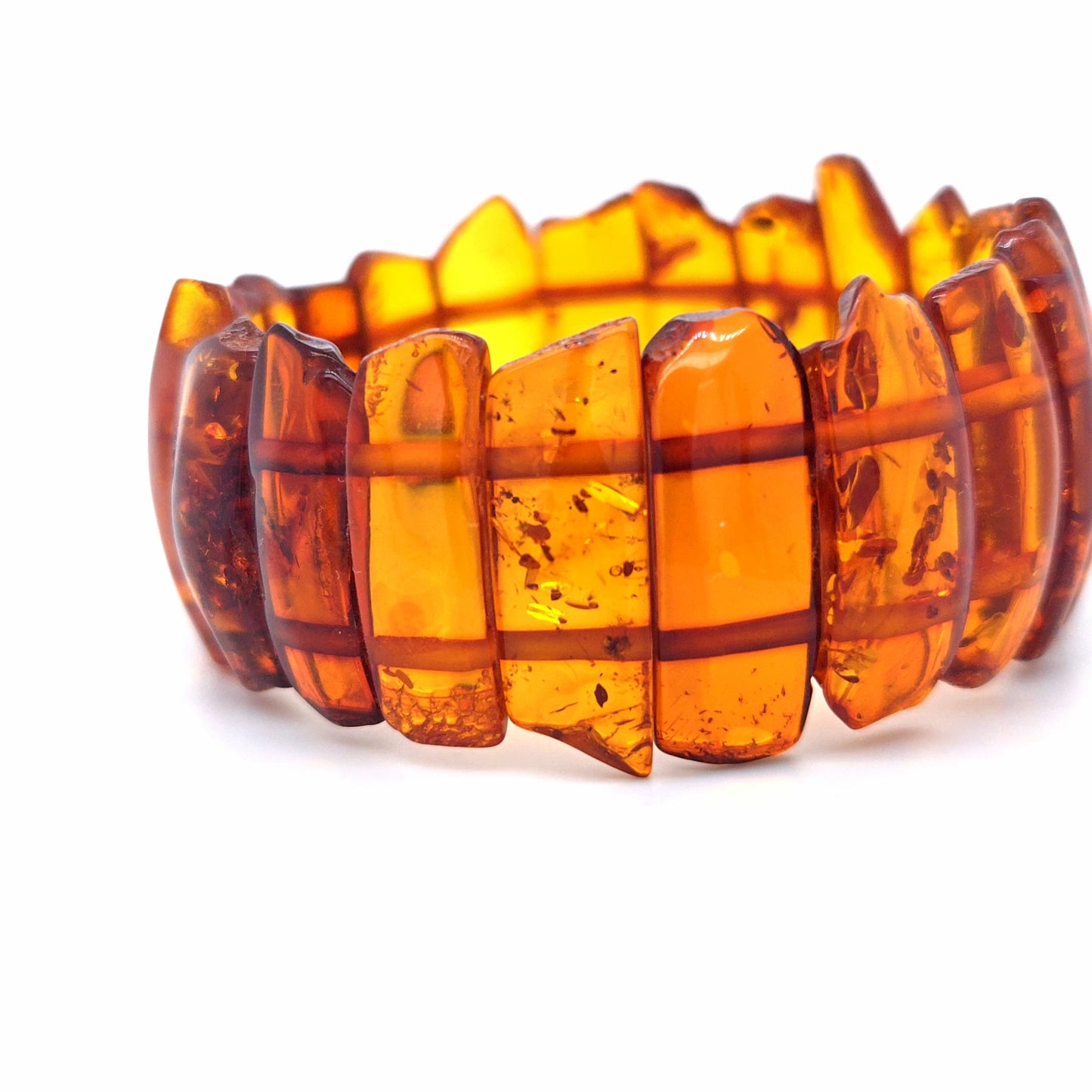 Luxus Echtschmuck: Flexibles Bernstein-Armband mit individuellem Farbspiel