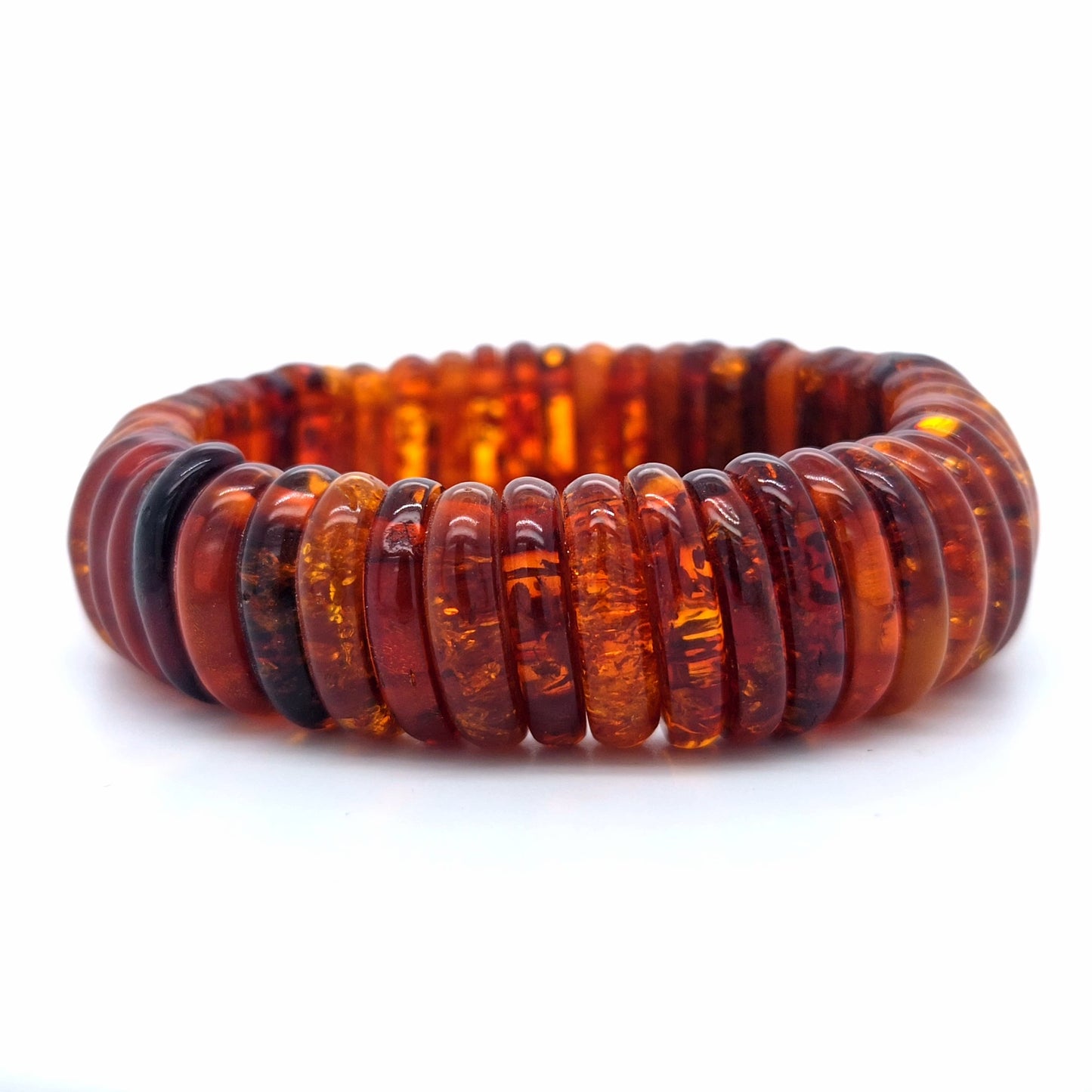 Warm leuchtendes Bernstein-Armband in feiner Handarbeit gefertigt
