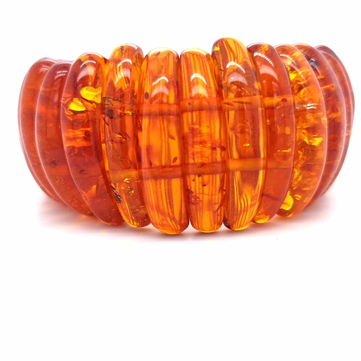 Kunstvolles Natur-Armband: Echtes Ostsee-Gold mit einzigartigen Einschlüssen