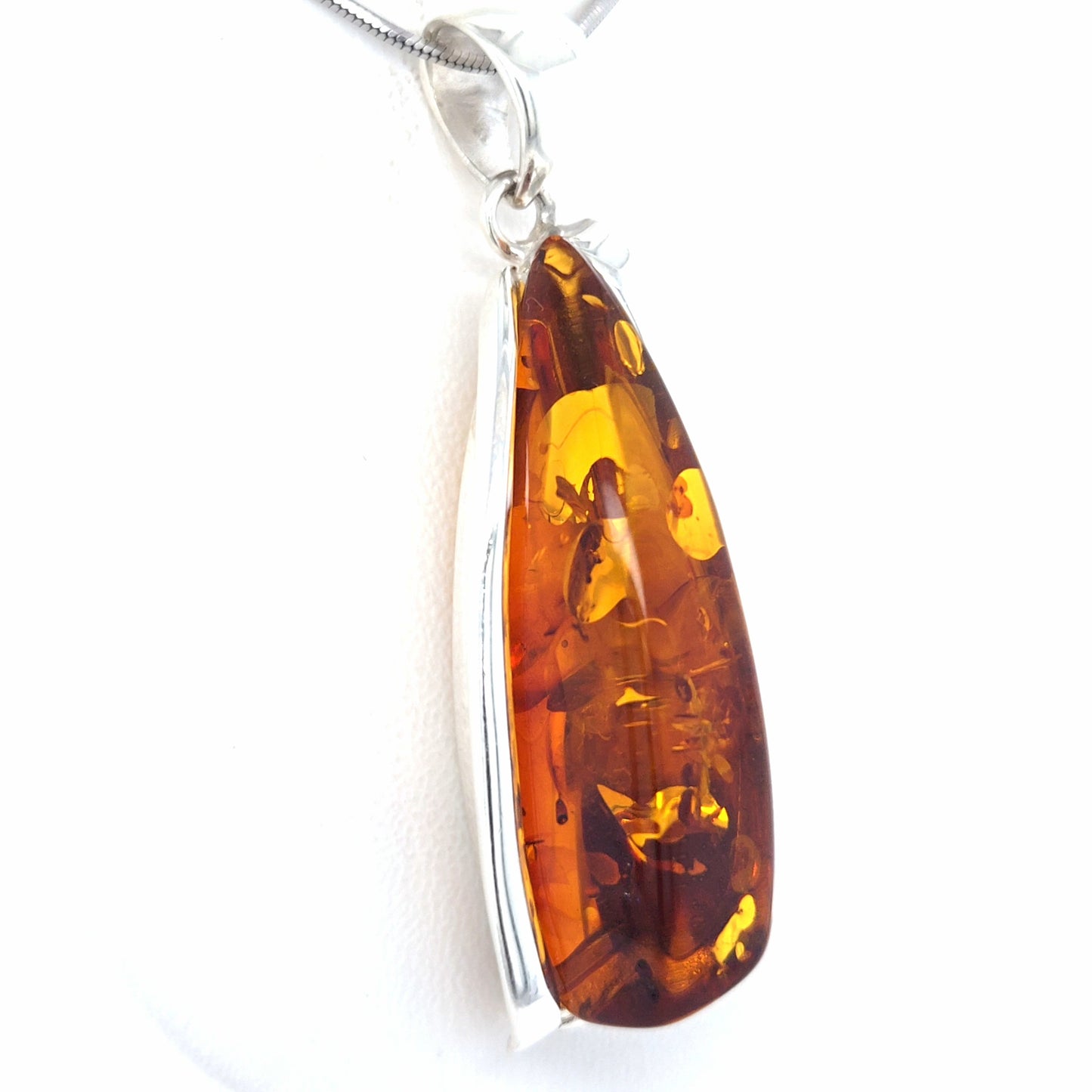 Designer-Unikat aus echtem 925 Sterling Silber und edlem Naturbernstein