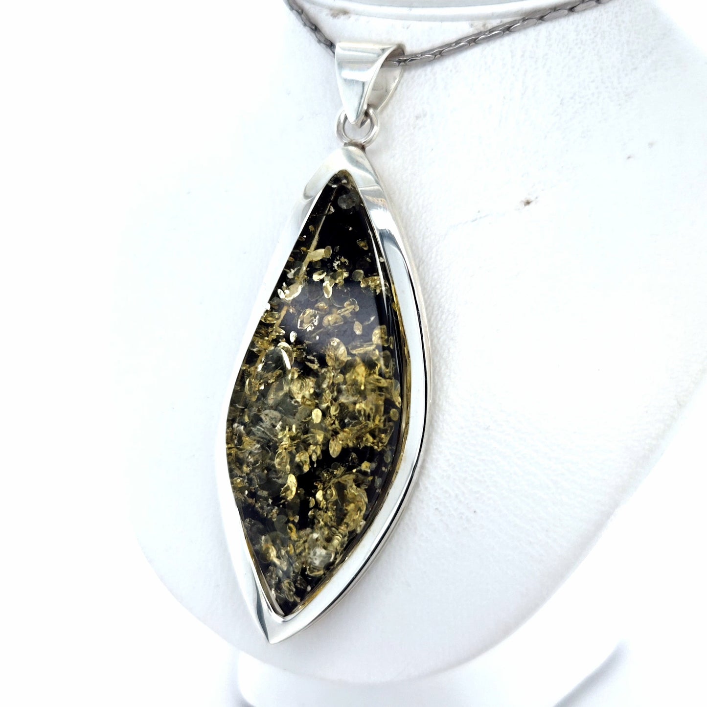 Statement Jewellery: Amber Pendant "Green Depth" made of Sterling Silver