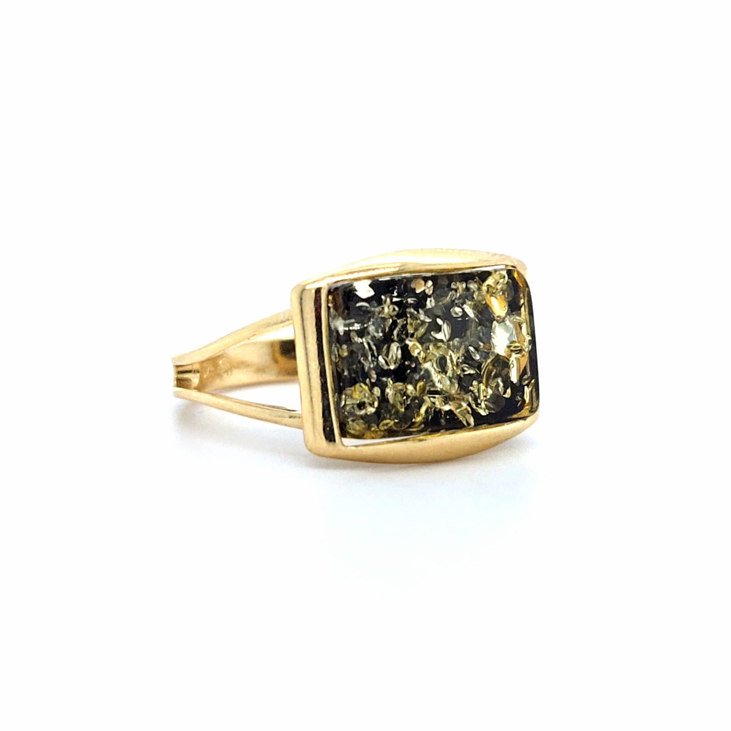 Moderner Ring mit Bernstein – 24 Karat Goldauflage in zwei Schichten