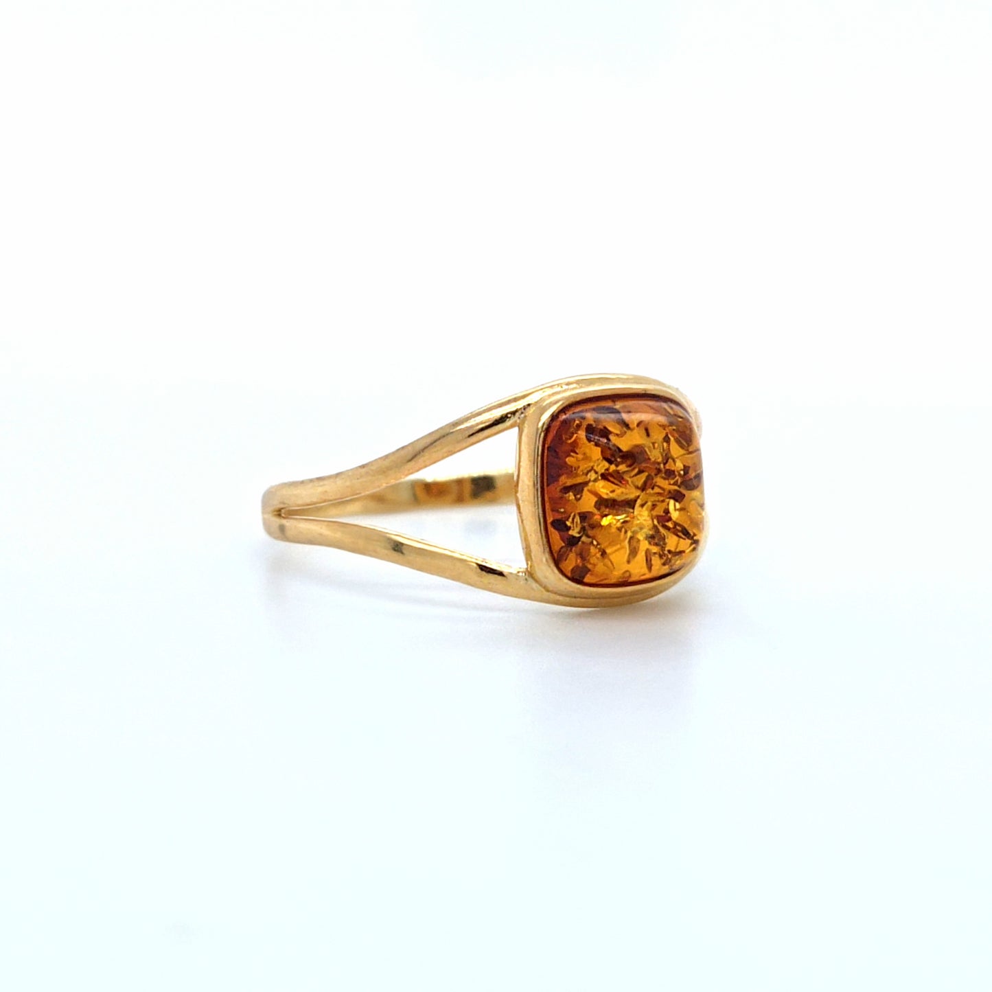 Moderner Ring mit quadratischem Bernstein – Verschiedene Farben