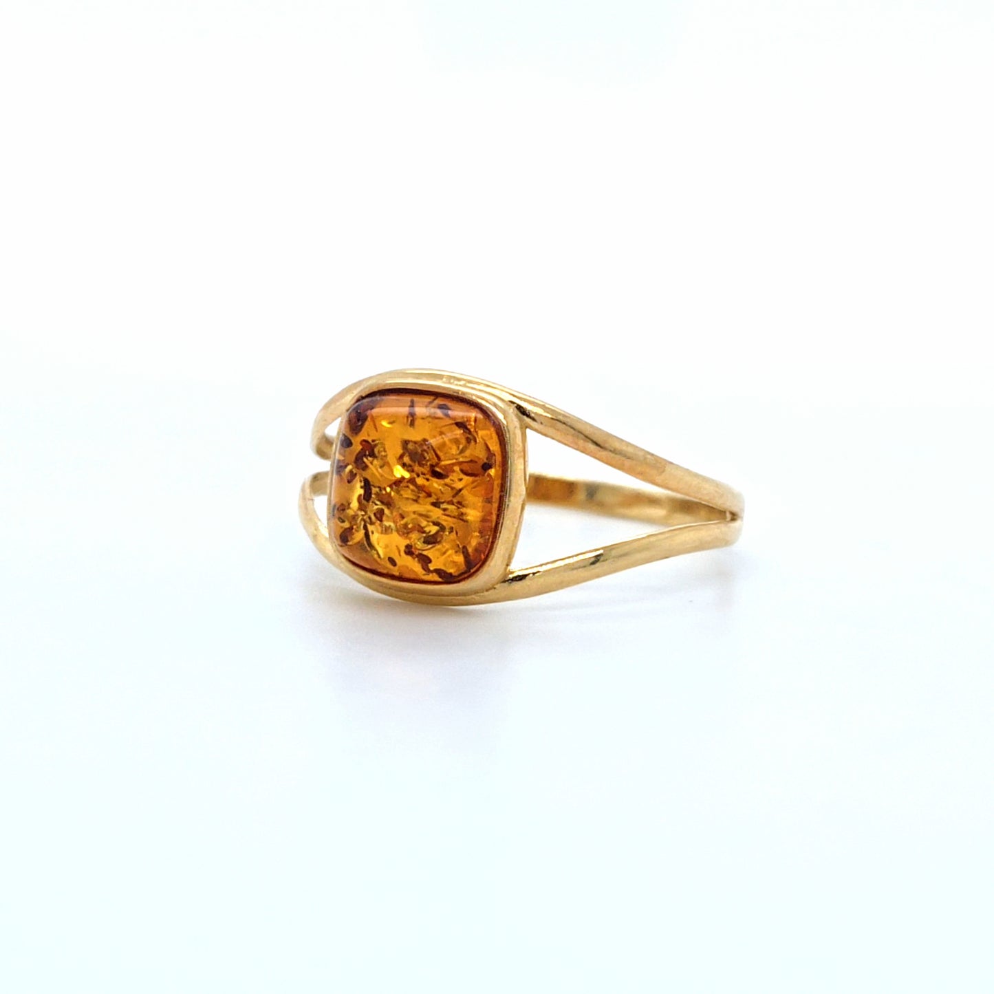 Moderner Ring mit quadratischem Bernstein – Verschiedene Farben
