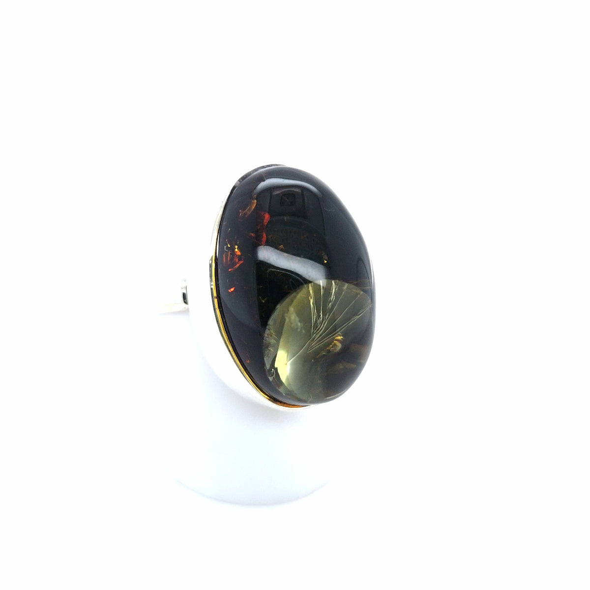 Ring mit tiefgrünem Bernstein oval, 925er Silber – Unikat, verstellbar