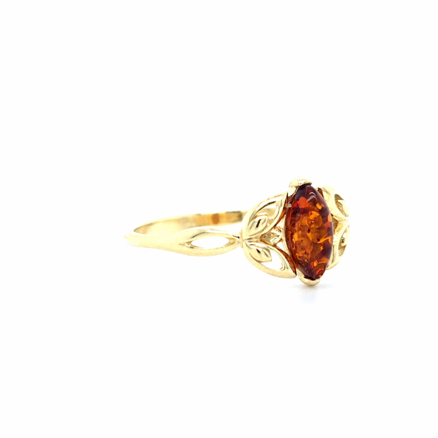 Filigraner Ring aus vergoldetem Silber mit Bernstein