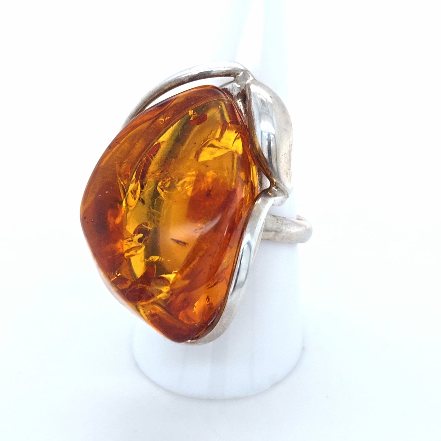 Statement-Ring: Echtes baltisches Naturbernstein & Silber