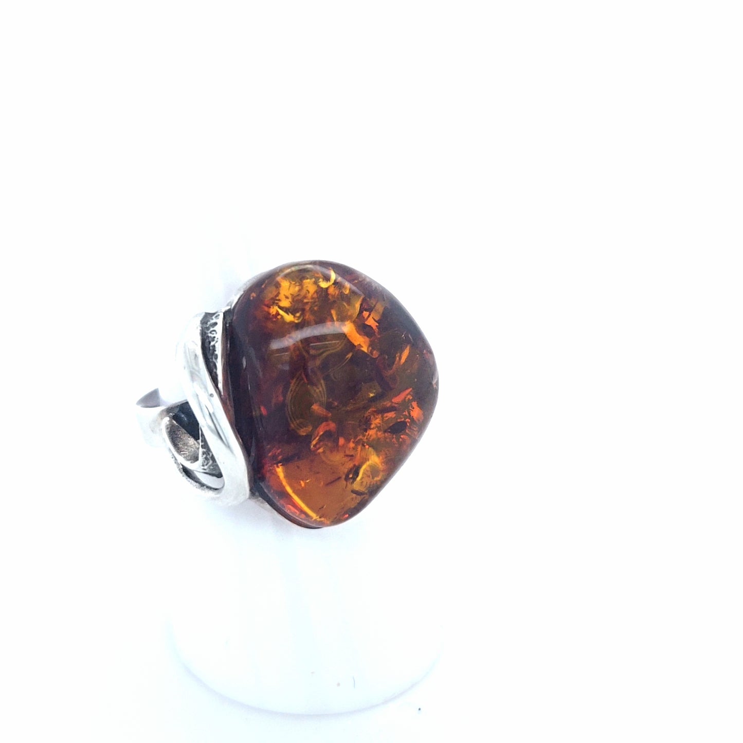Exklusiver Statement-Ring: Echtes baltisches Naturbernstein & Silber