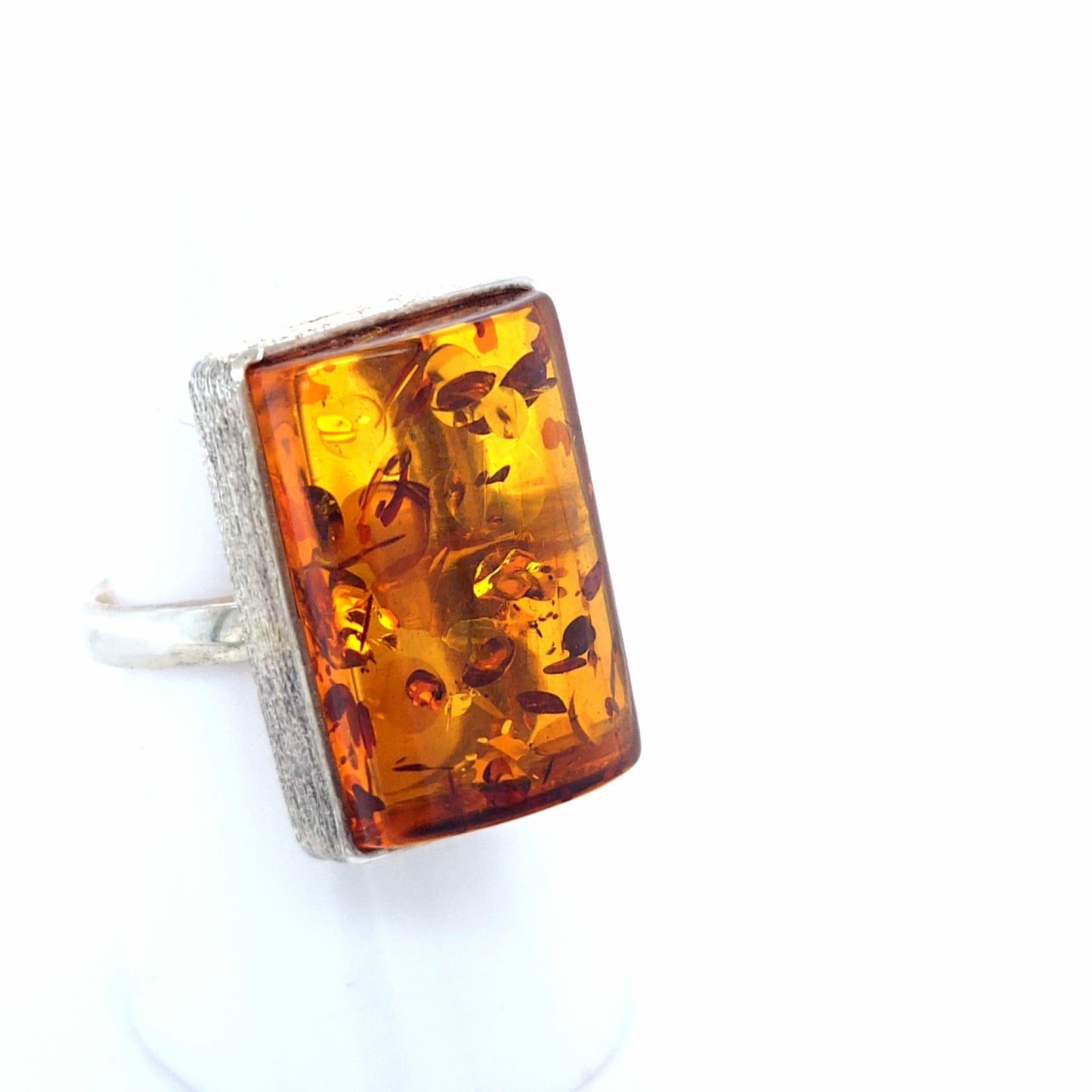 Einstellbarer Ring aus 925er Silber mit Ostsee-Bernstein