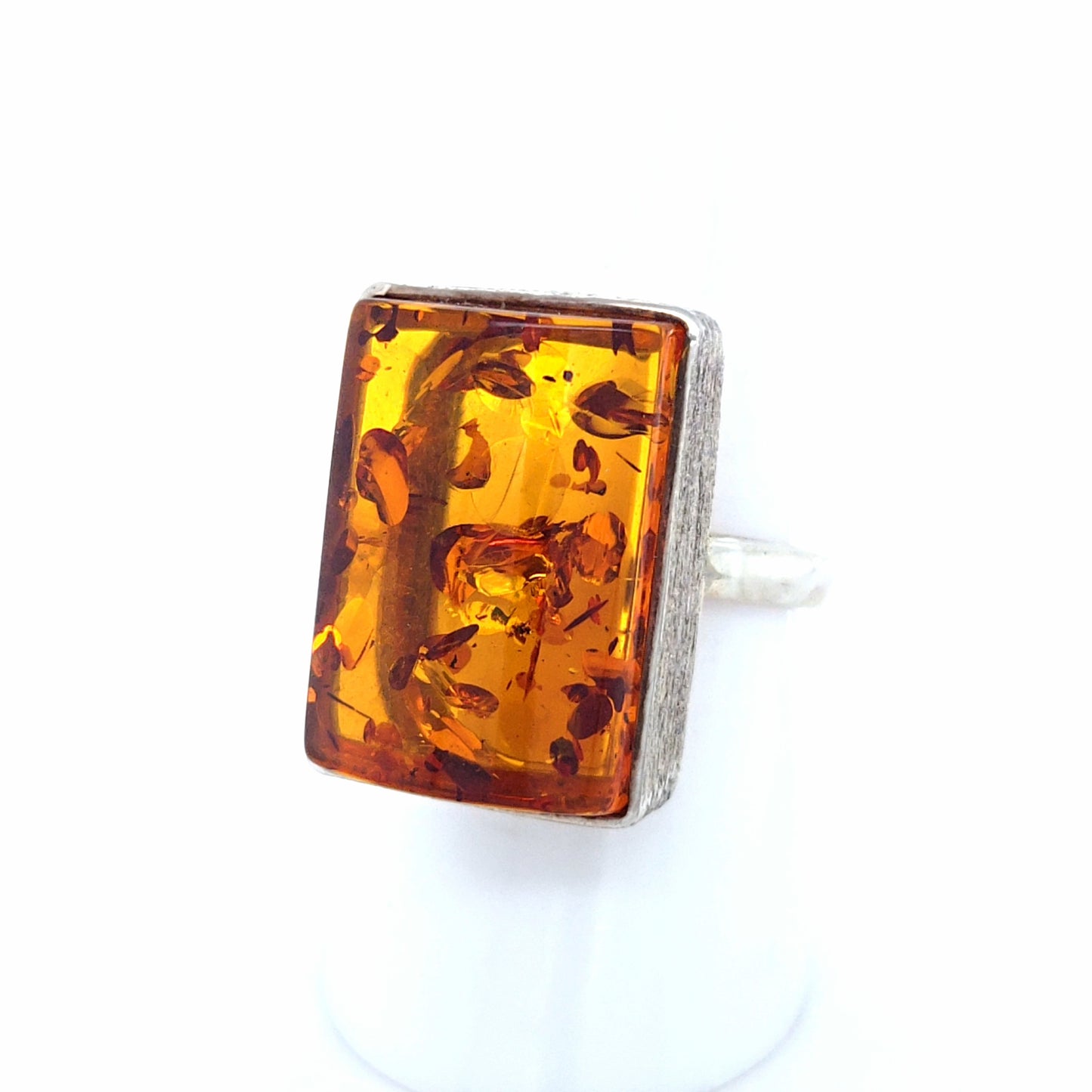 Einstellbarer Ring aus 925er Silber mit Ostsee-Bernstein