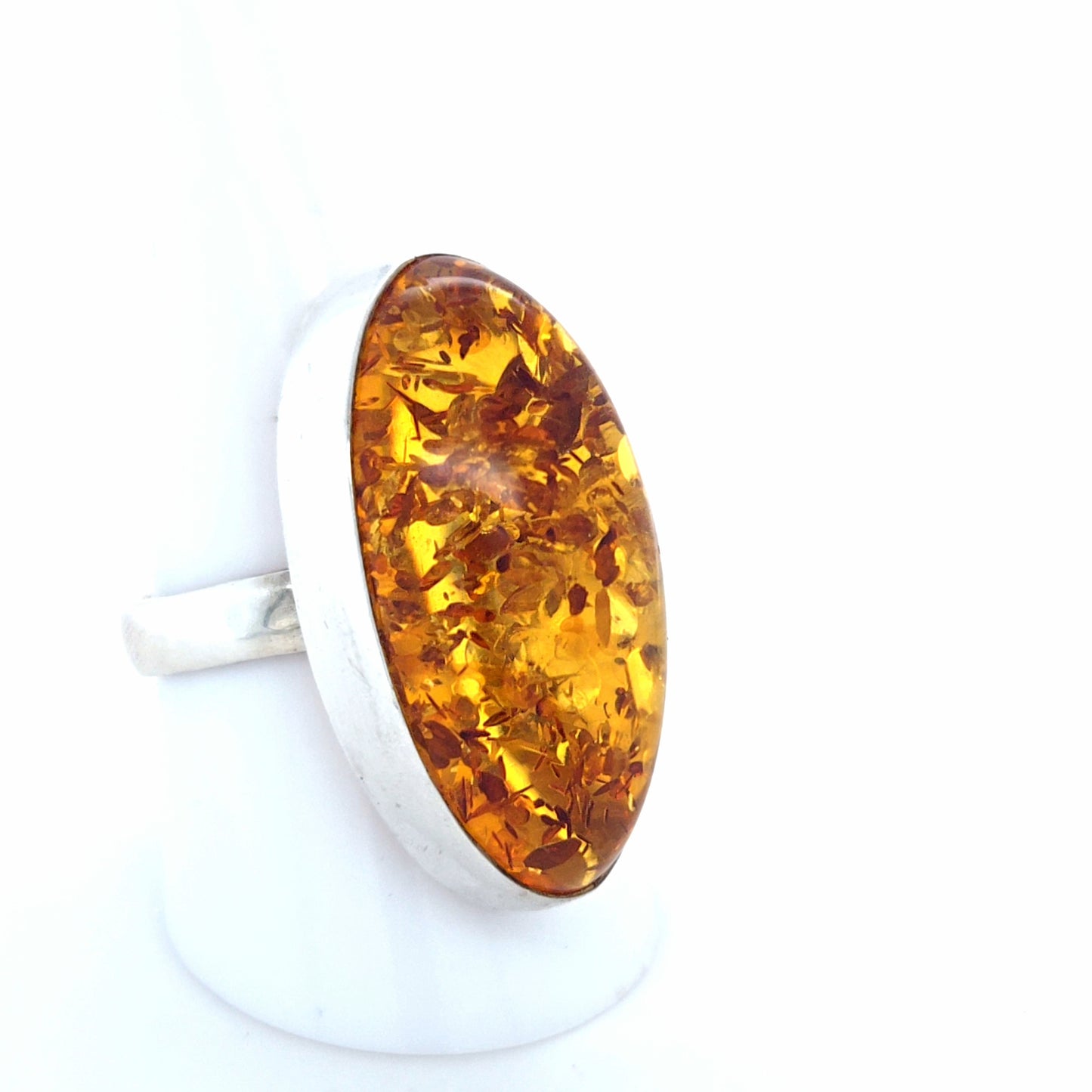 Eleganter Ring aus 925er Silber mit Ostsee-Bernstein in Cognac/Orange