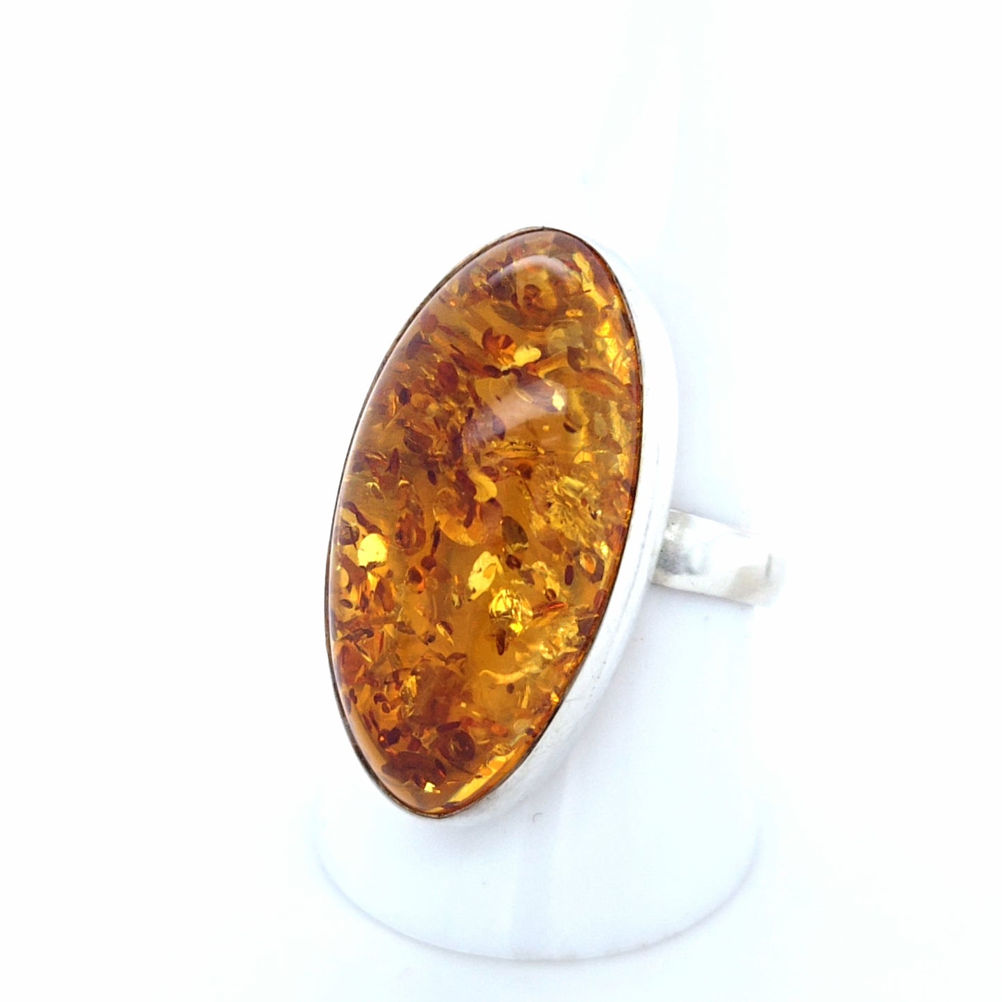 Eleganter Ring aus 925er Silber mit Ostsee-Bernstein in Cognac/Orange