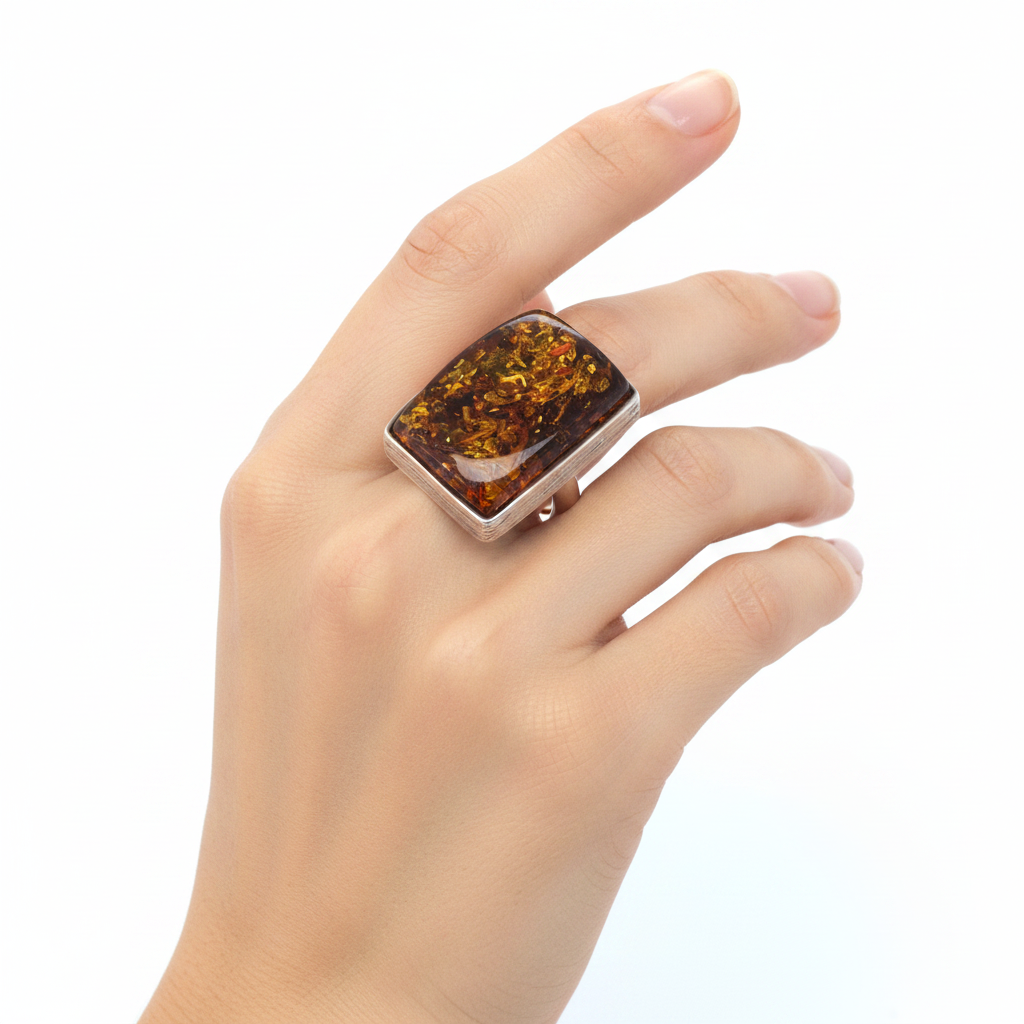 Eleganter Ring aus 925er Silber mit Seltenem Ostsee-Bernstein