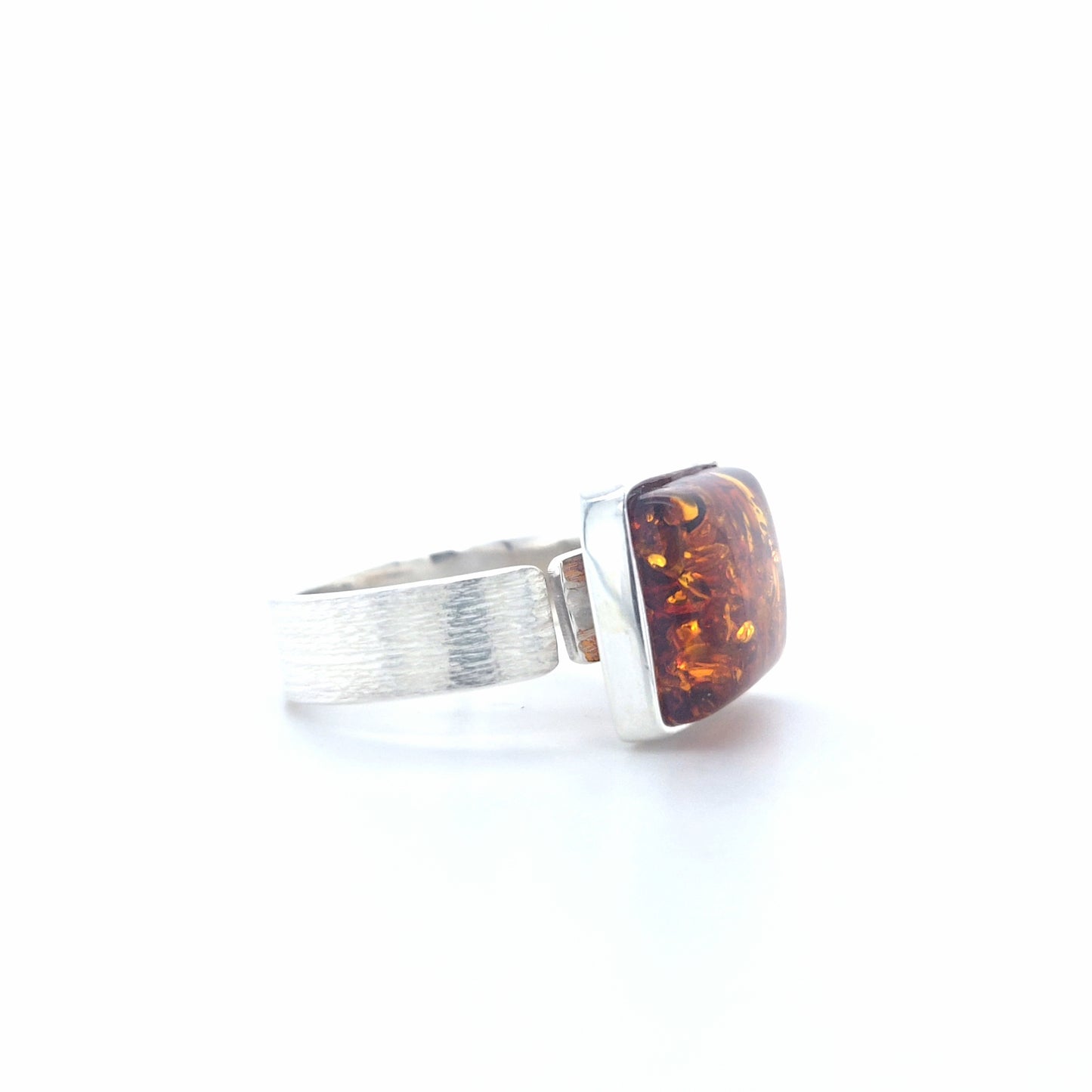 Moderne 925 Silberring mit echtem Ostsee-Bernstein in Cognac