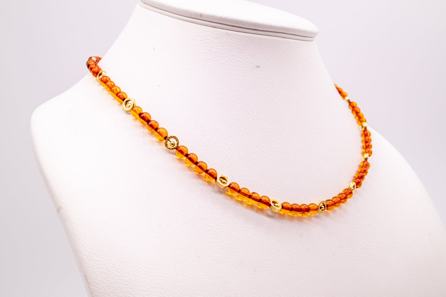 Stilvolles Collier mit Bernstein – exklusiver Schmuck