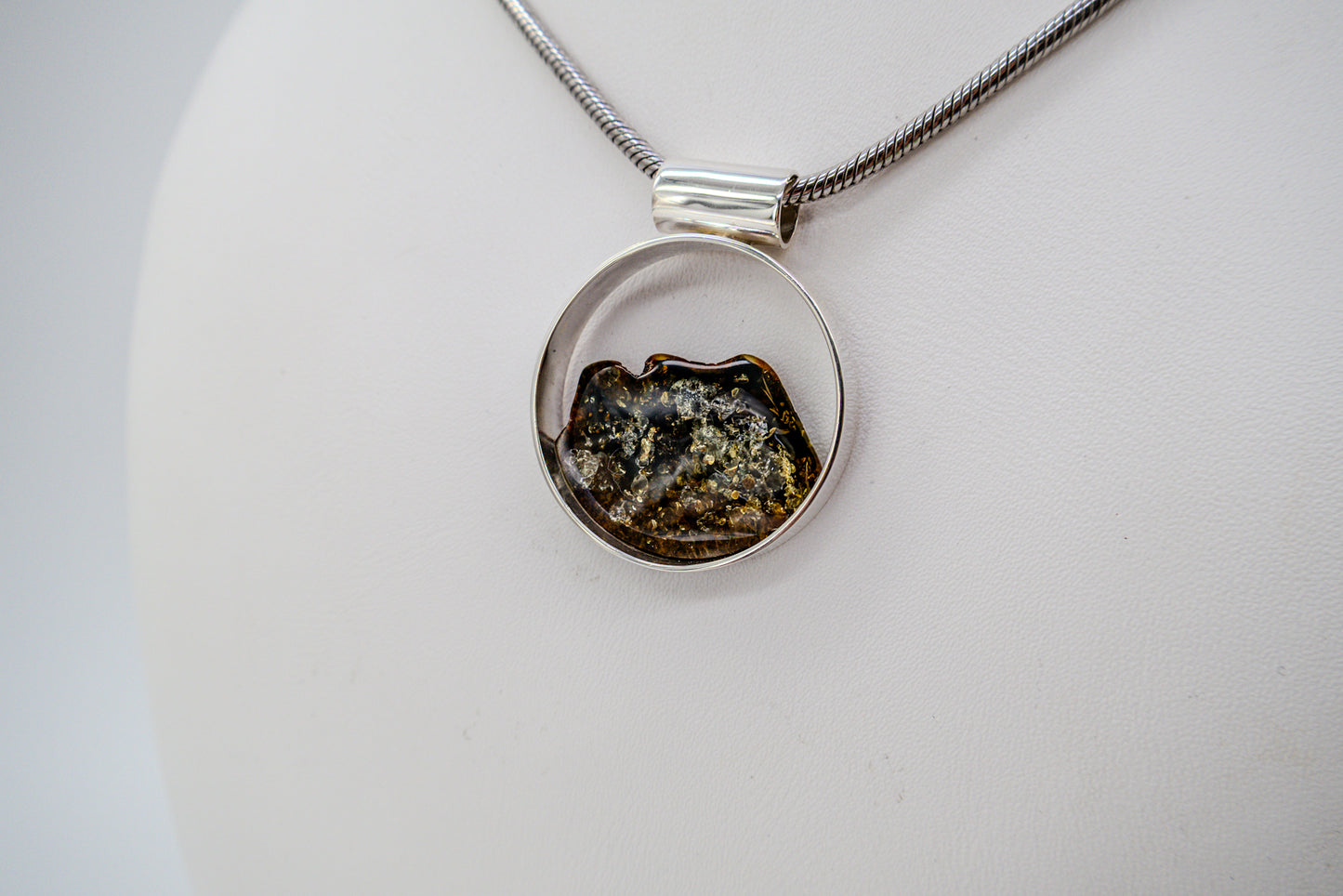 Silver Jewelry Women – Elegant Amber Pendant