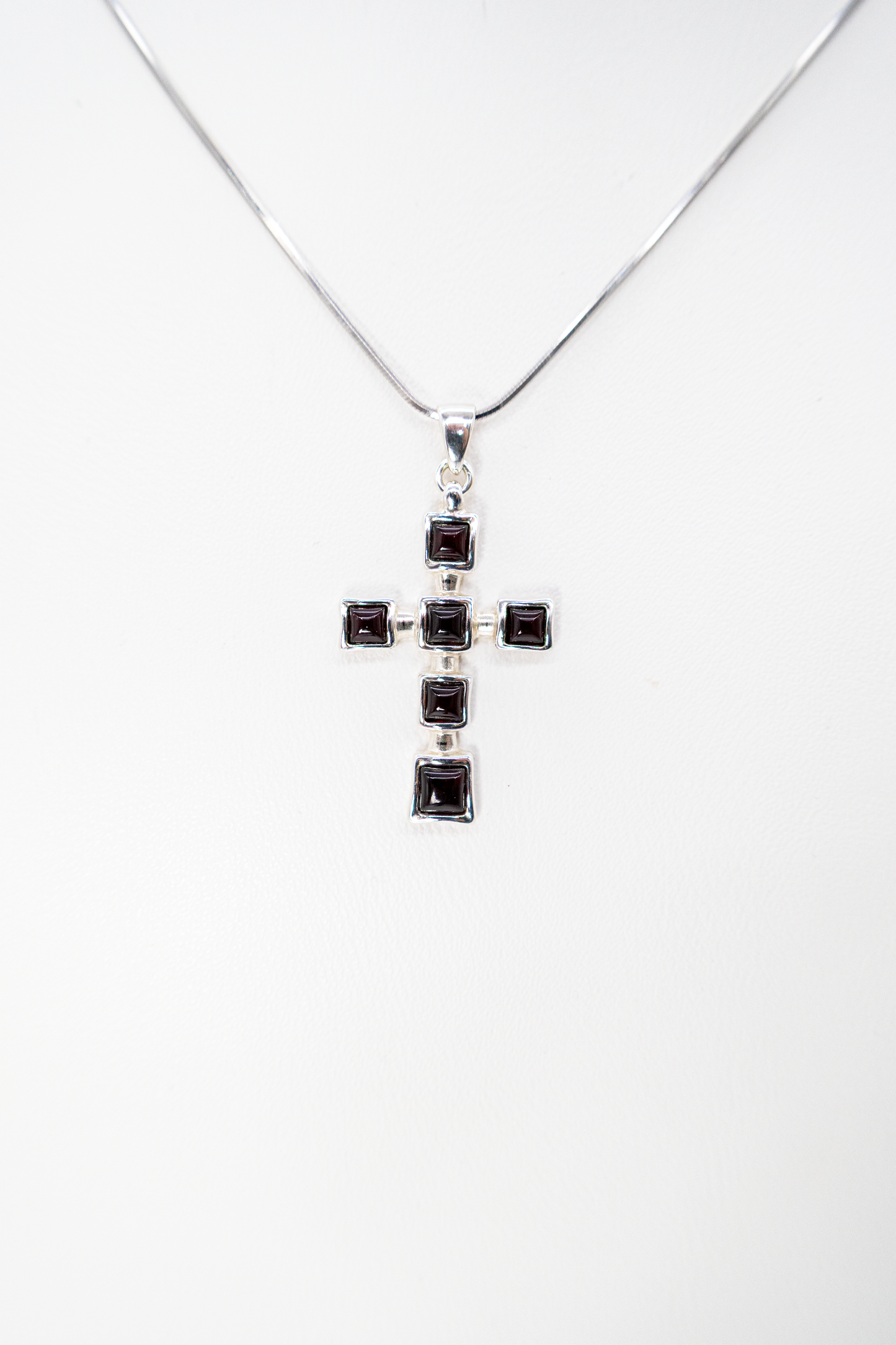 Unisex Kreuz Kettenanhänger aus echtem Bernstein