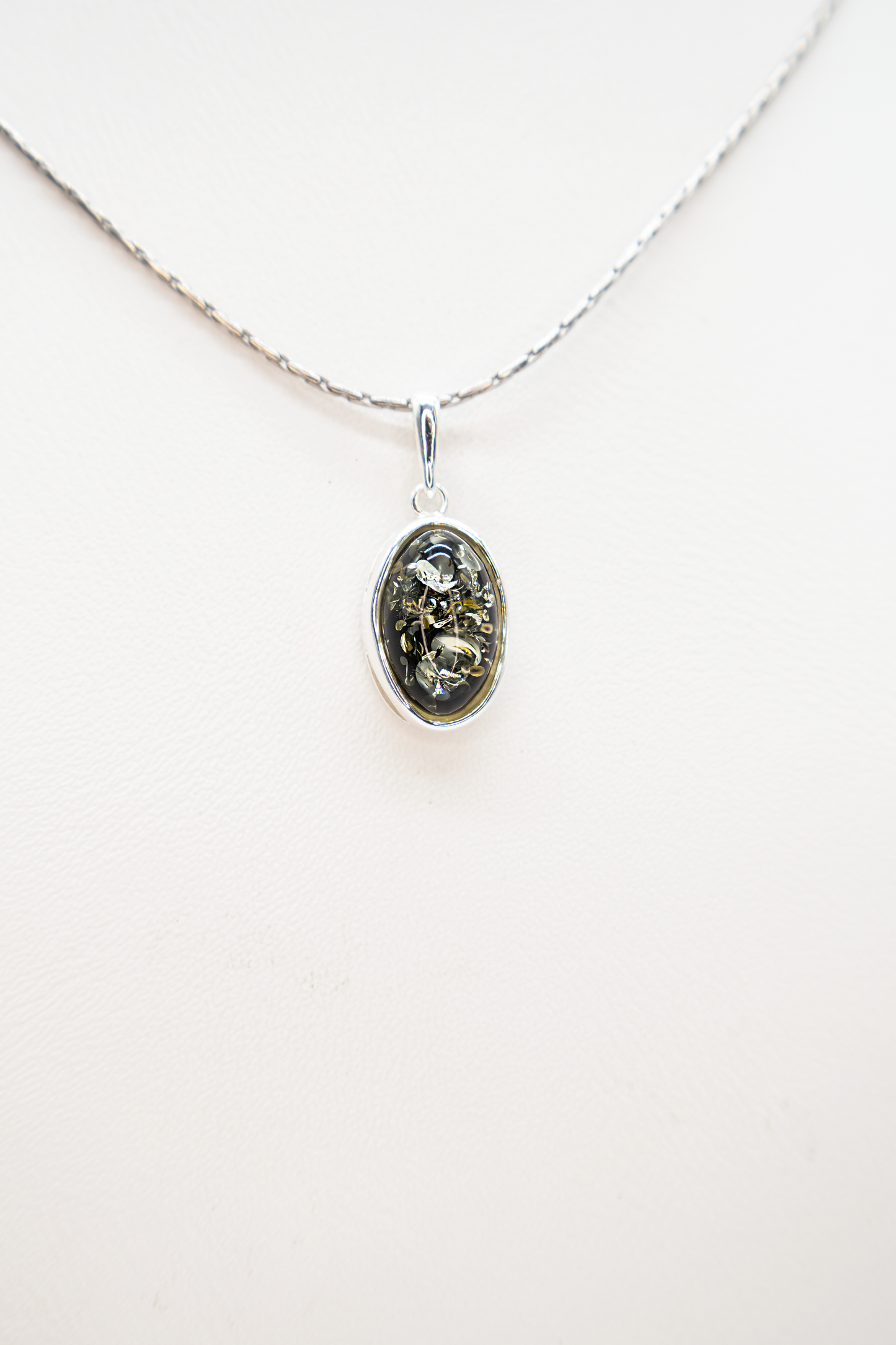 Silberschmuck Damen – Anhänger mit Bernstein