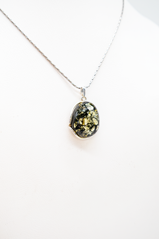 Eleganter Bernsteinschmuck online – einzigartiges Unikat