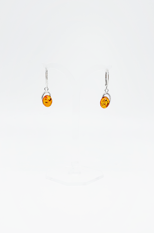 Timeless amber earrings made of silver