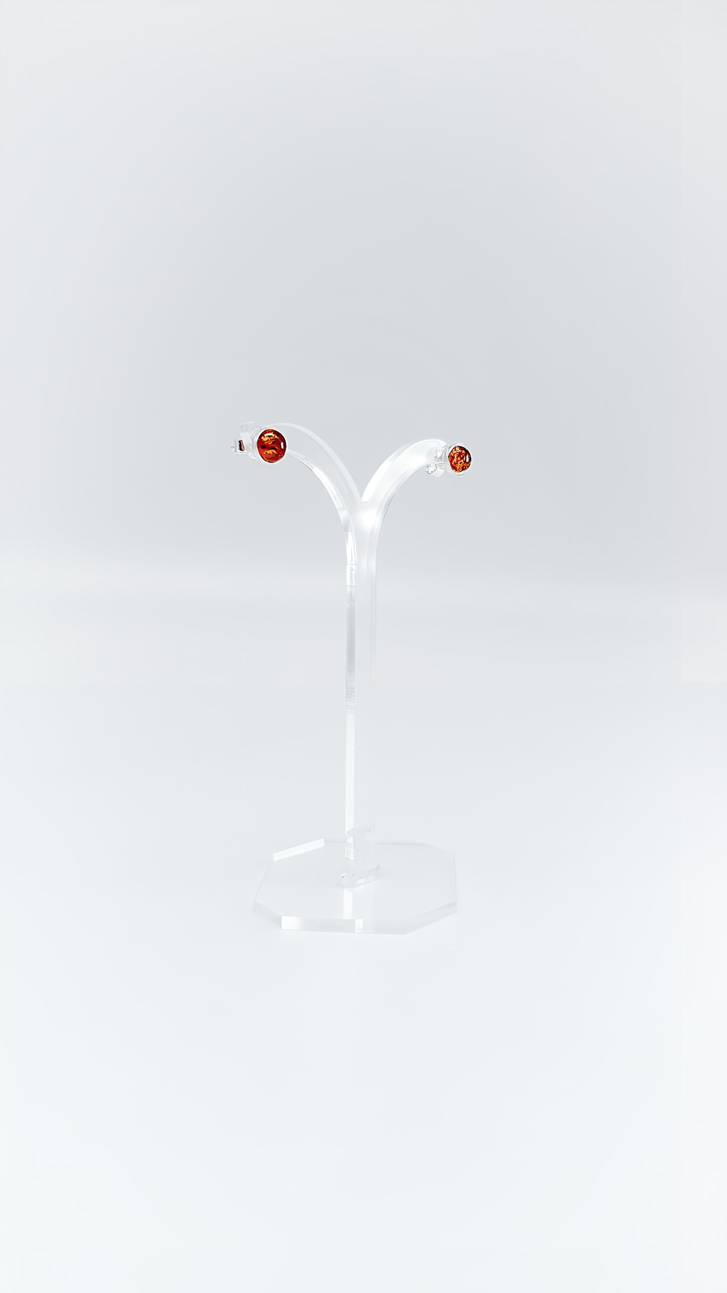 Elegance meets nature: Amber earrings