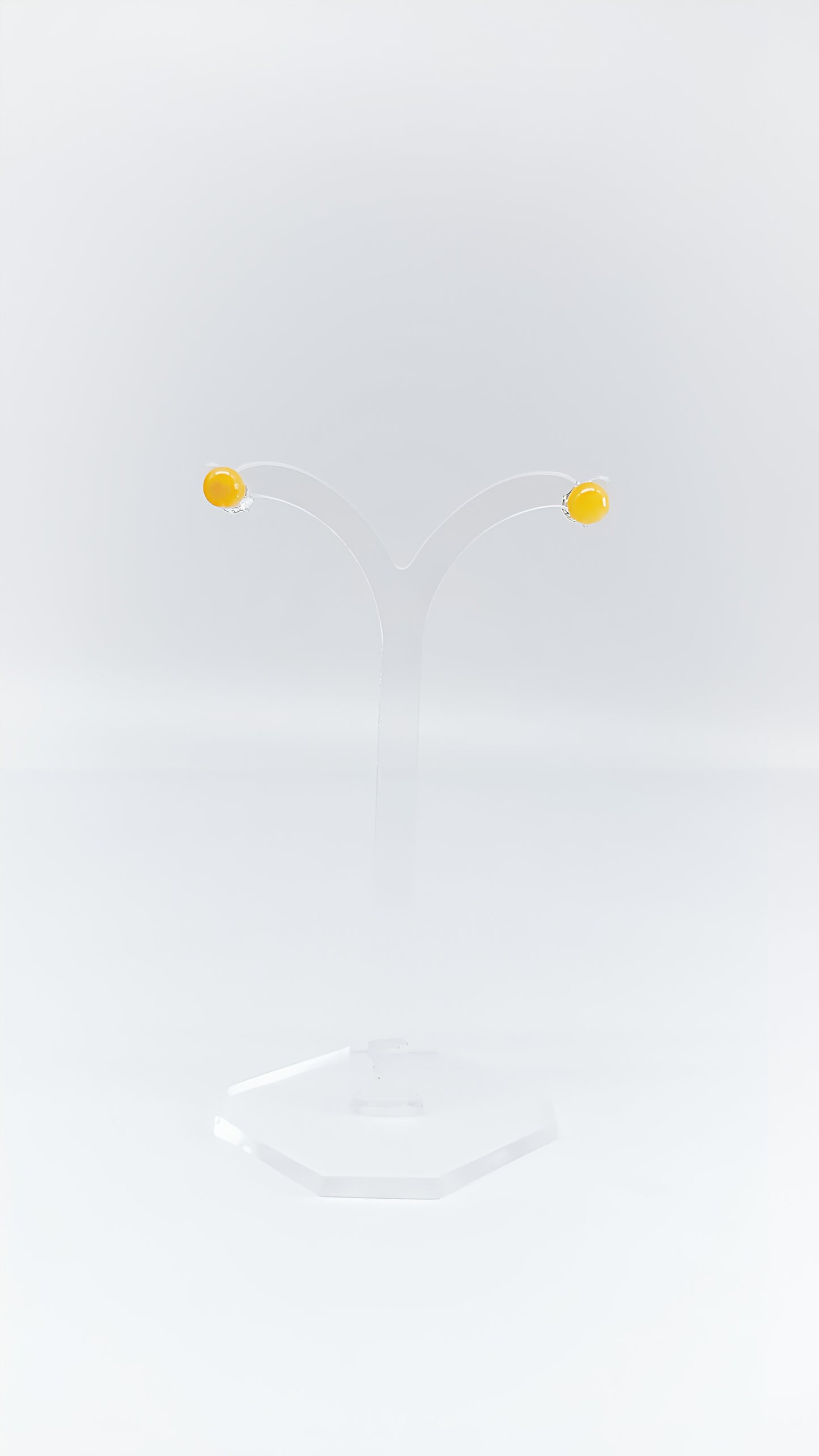 Sunshine for your ears: Yellow amber