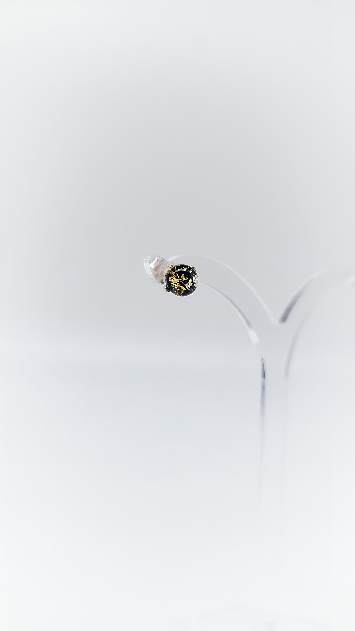 Mystical amber: earrings in deep shine