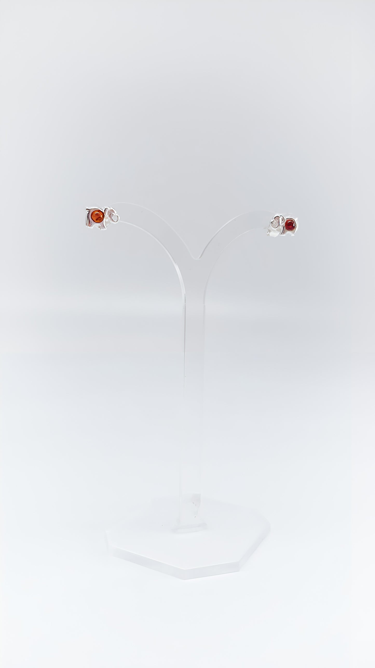 Symbolic and stylish: elephant jewelry