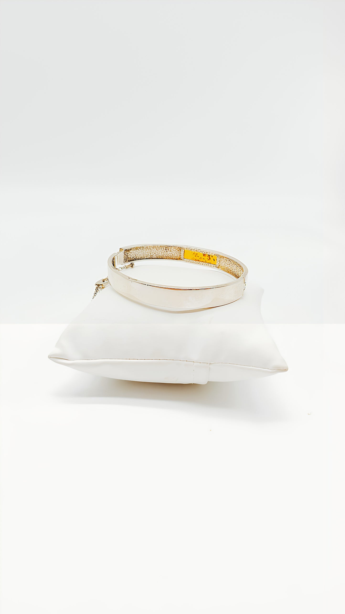 Zilveren armband met barnsteen – Een vleugje luxe