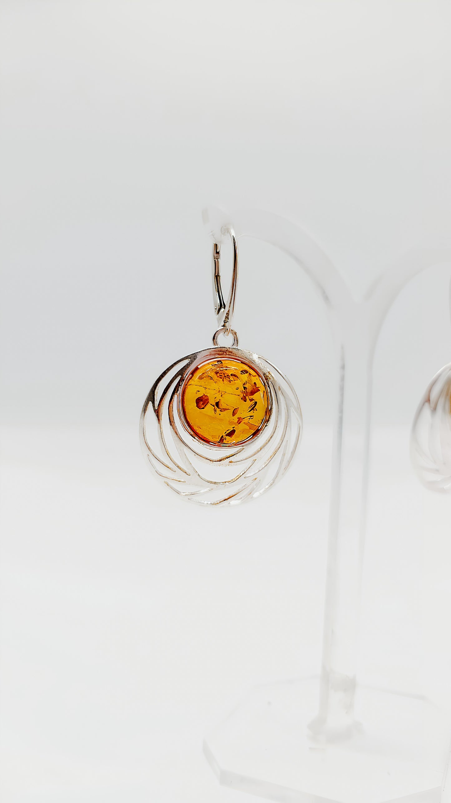 Amber Dreams: Precious earrings made of sterling silver