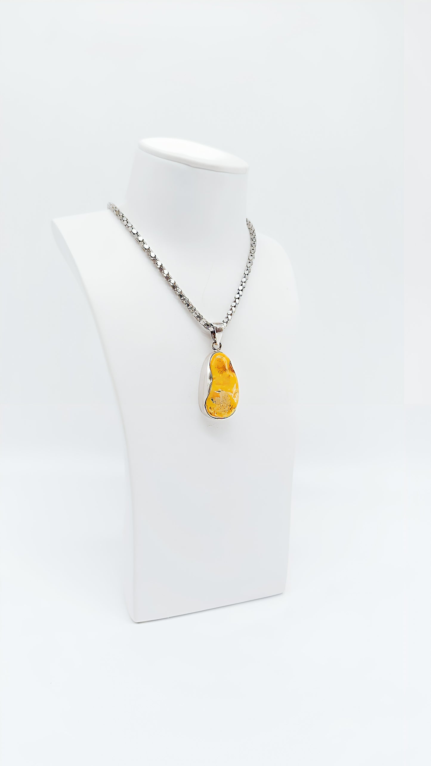 Natural beauty in a pendant: unique amber
