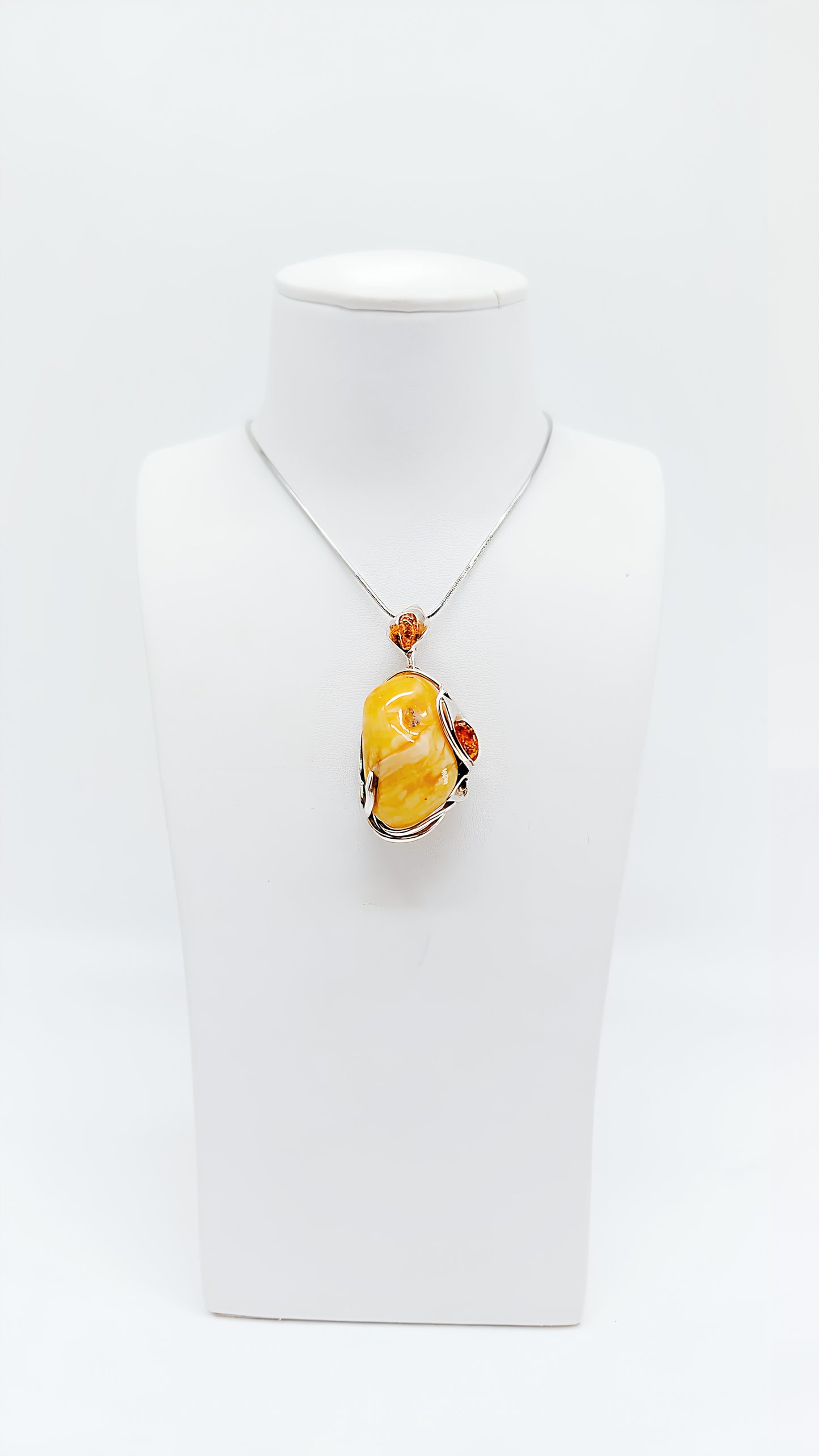 Wild Amber Heart: Unique Expression