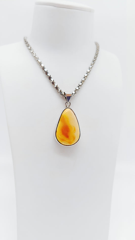 Natural wonder in drop design