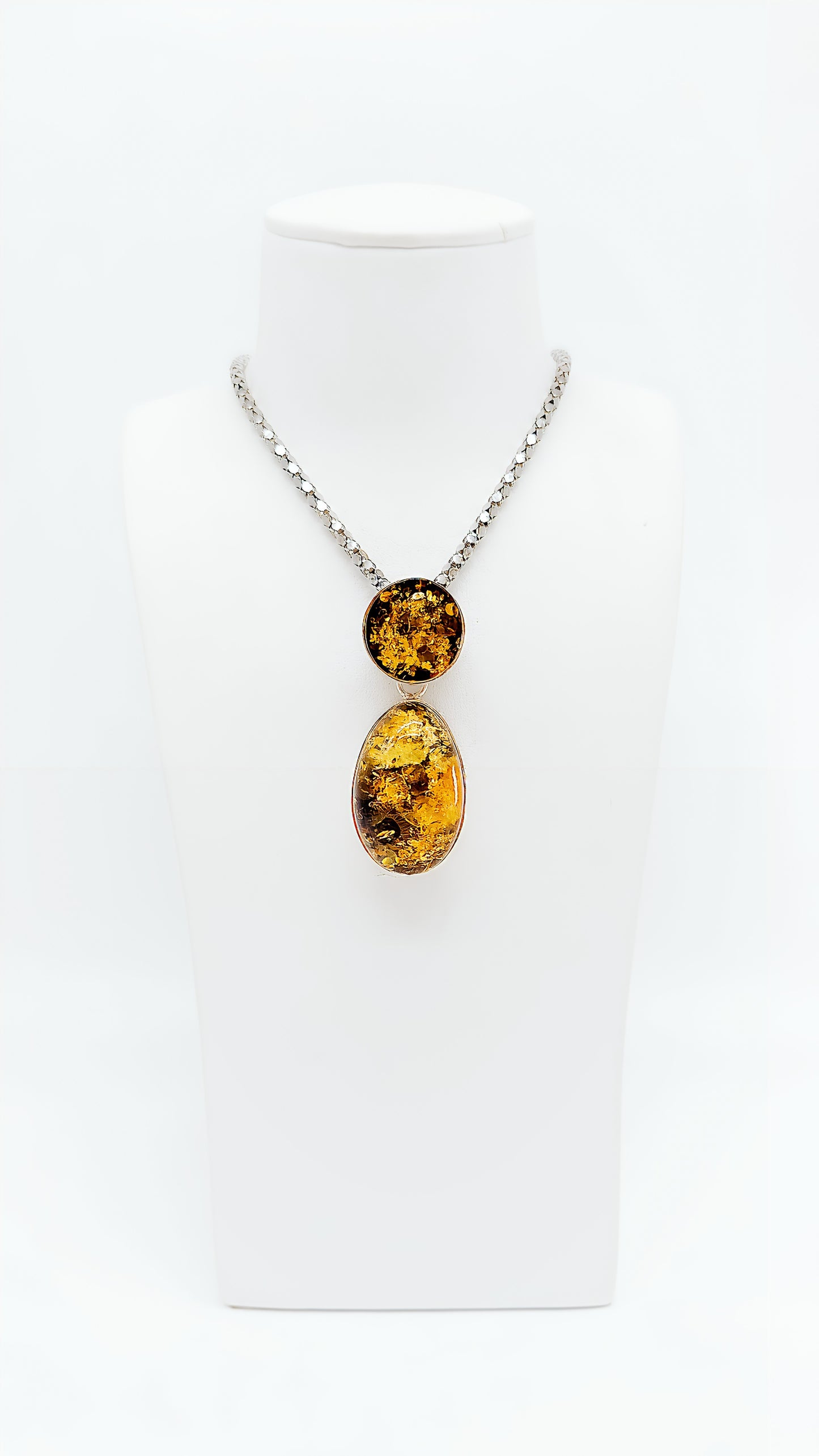 Natural beauty in a double pack – handmade amber pendant