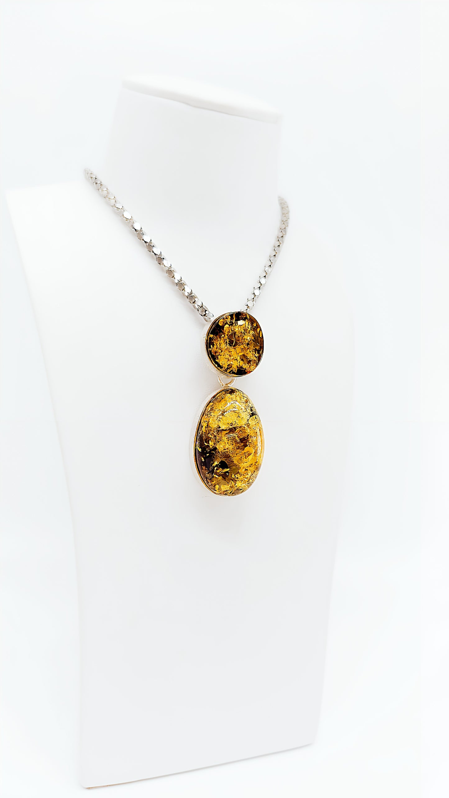 Natural beauty in a double pack – handmade amber pendant