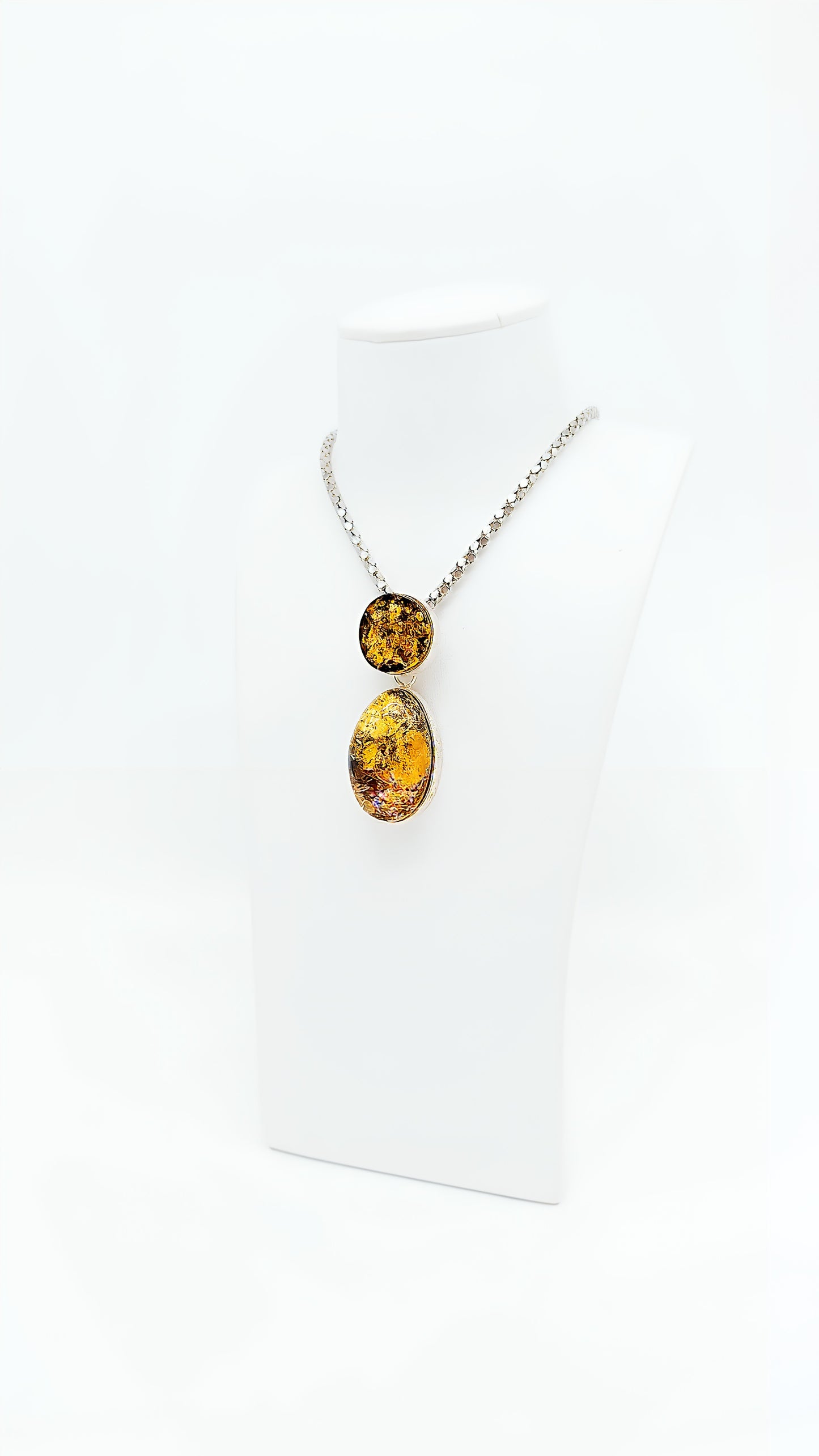 Natural beauty in a double pack – handmade amber pendant