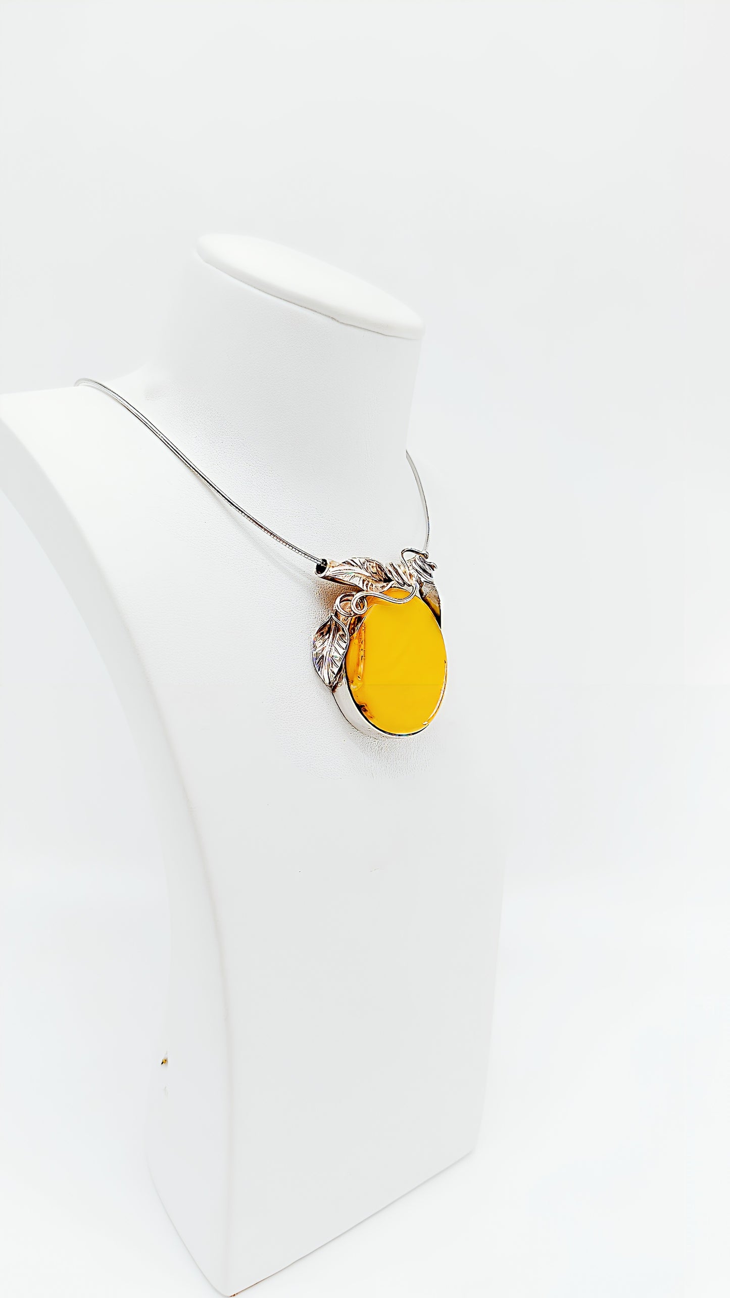 Naturinspirierter Bernstein-Anhänger – 925 Silber mit Blattdesign
