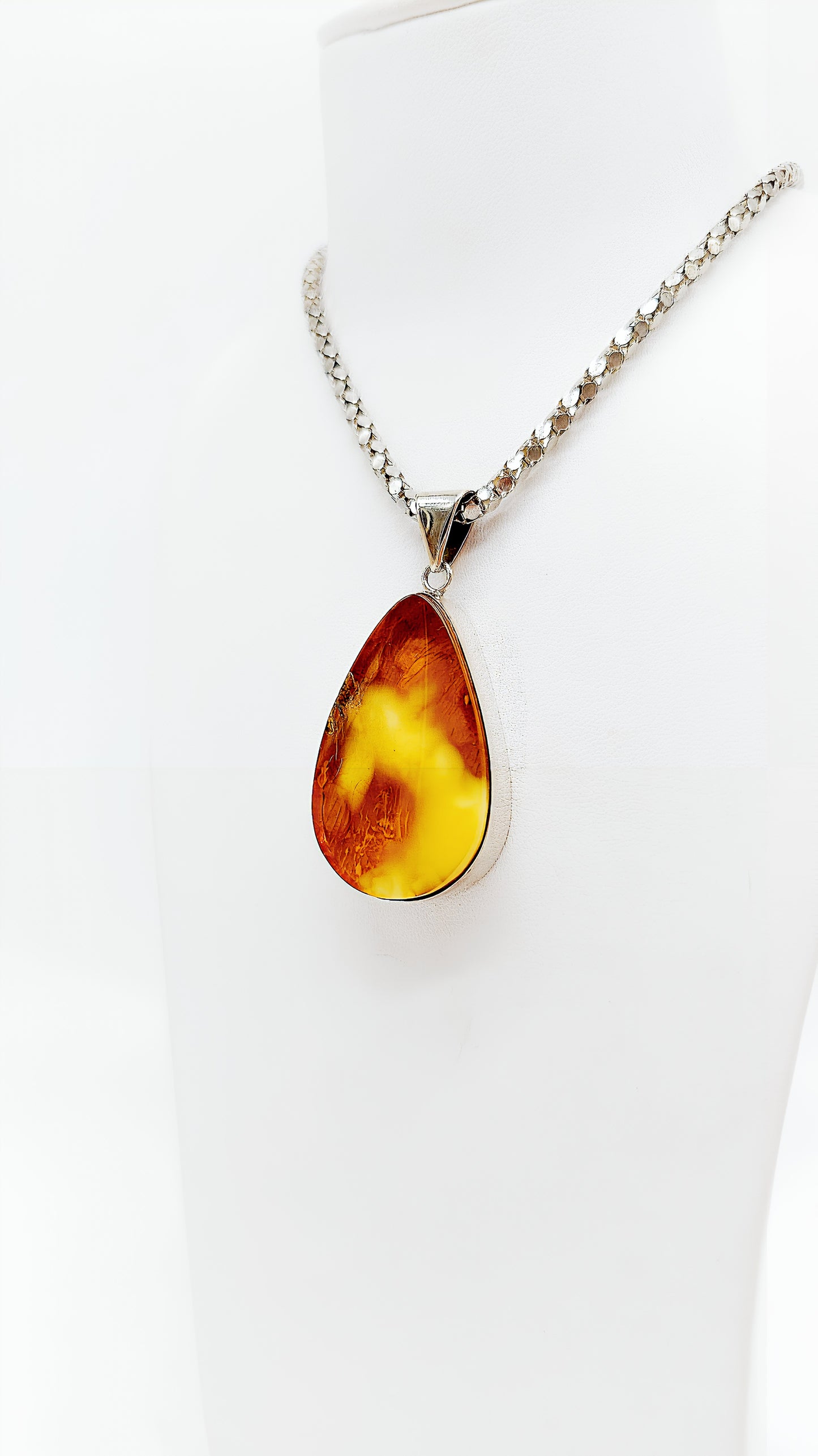 Damen-Schmuck Anhänger aus echtem Bernstein