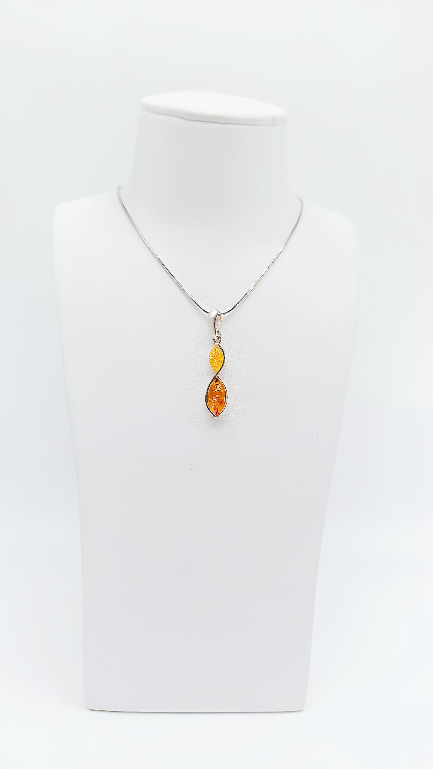 Duo d'ambre au design fluide