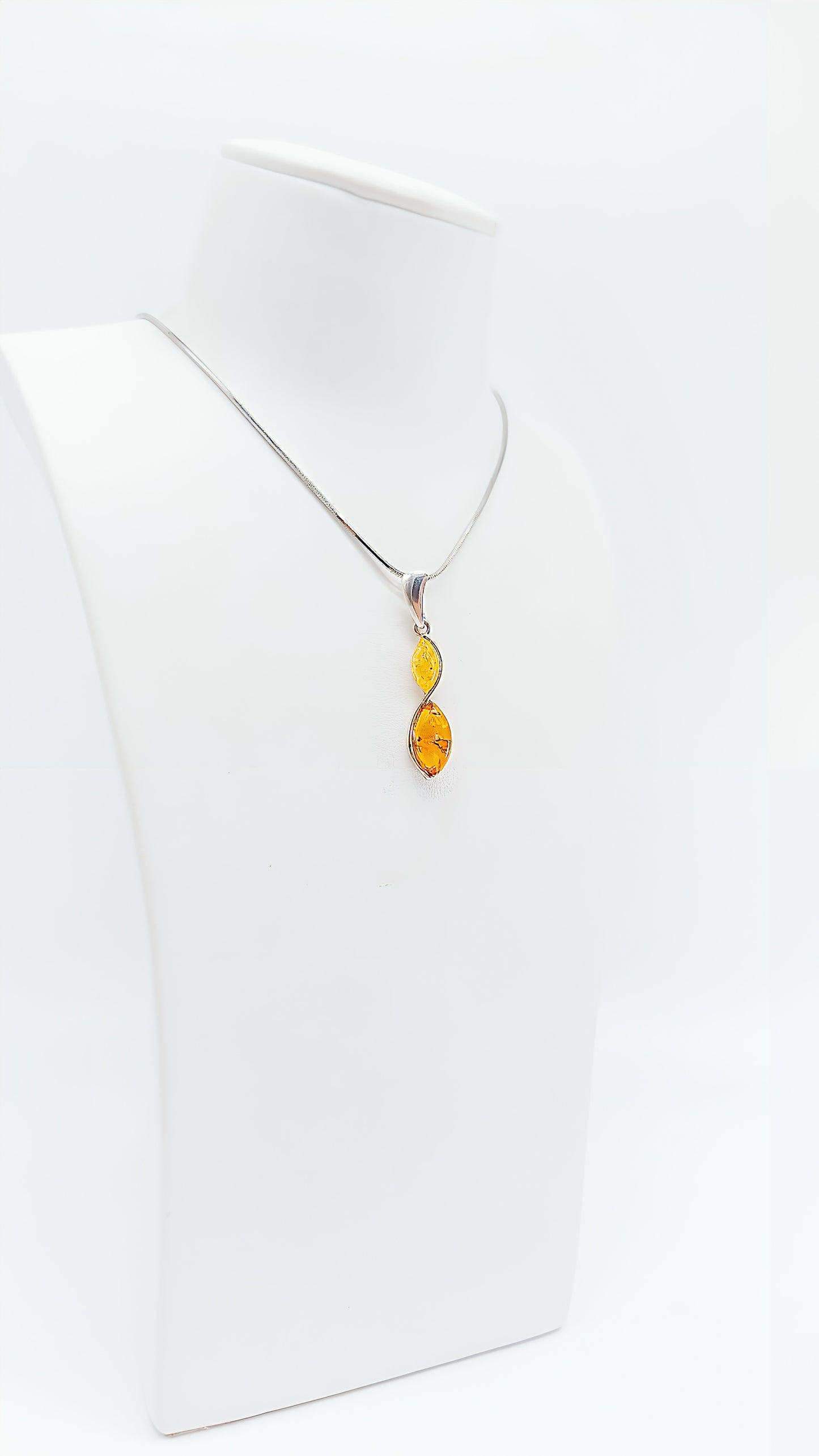 Duo d'ambre au design fluide