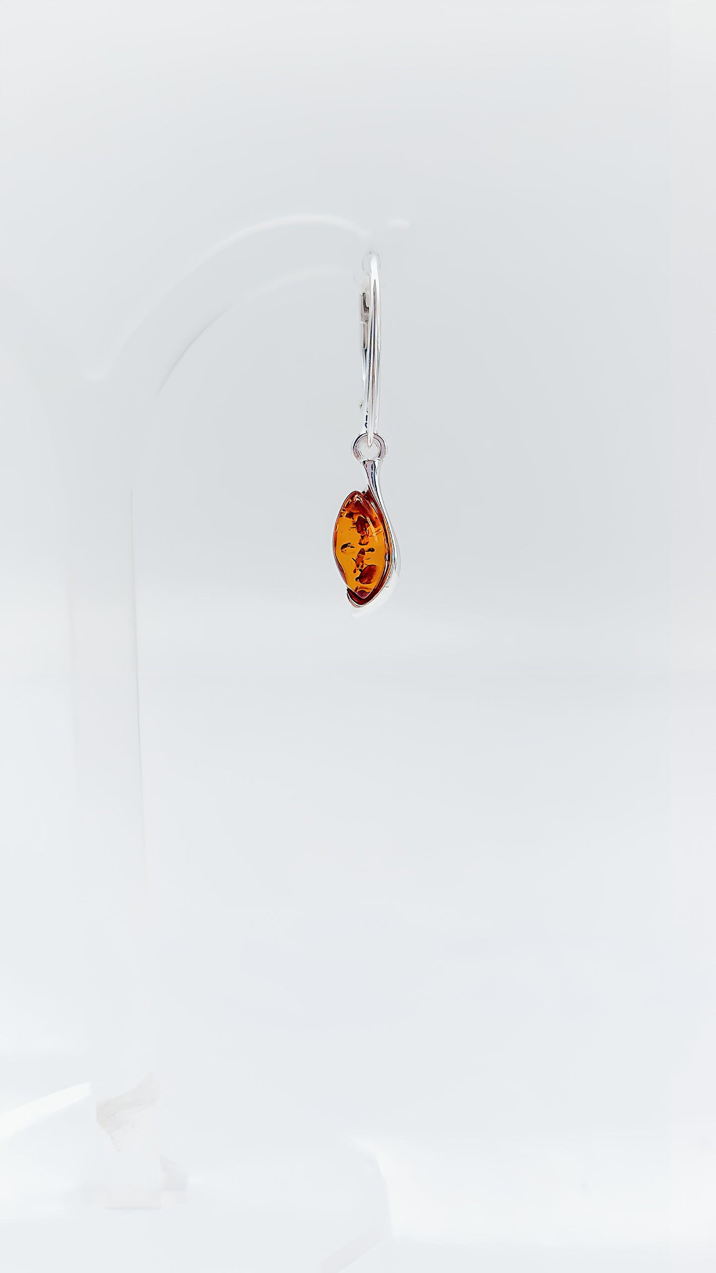 Bernstein-Schmuck für Damen – Silber Ohrringe mit fließender Form