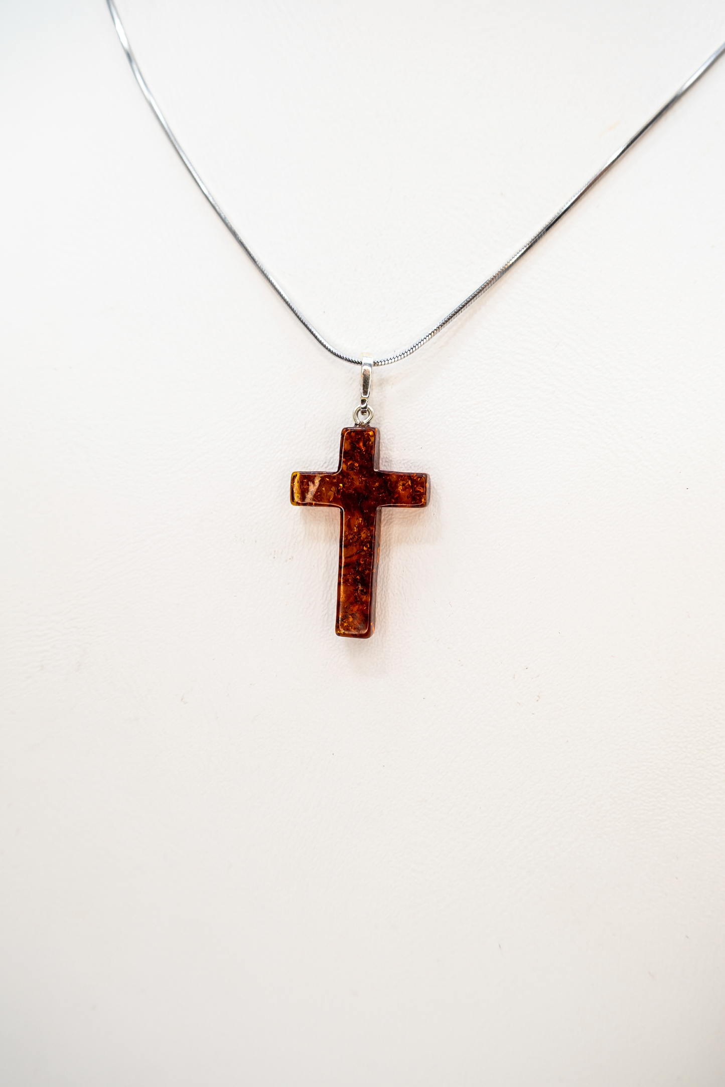 Bernstein Kreuz Silber – stilvoller Schmuck für Damen & Herren