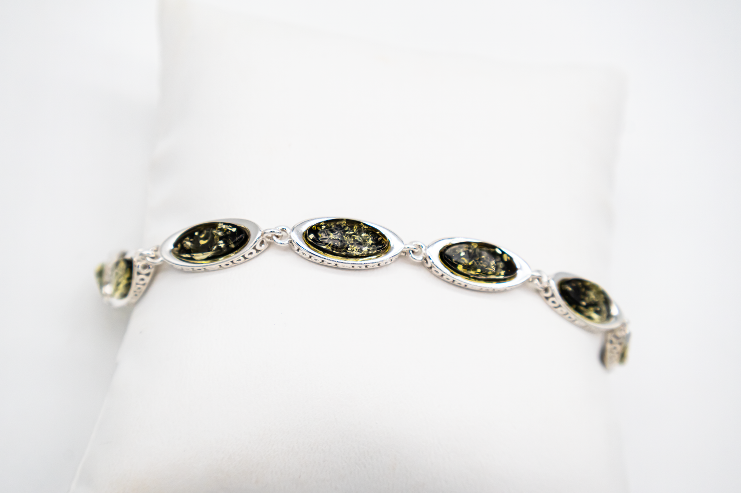Silberarmband mit grünem Bernstein – edles Unikat 925er Silber